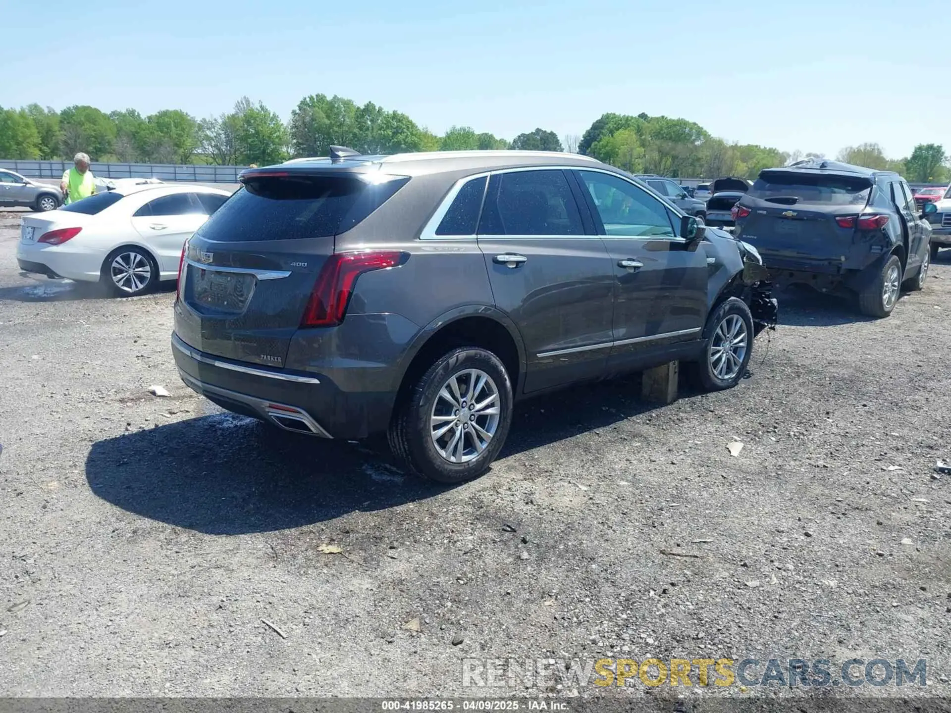 4 Photograph of a damaged car 1GYKNCRS0LZ220006 CADILLAC XT5 2020