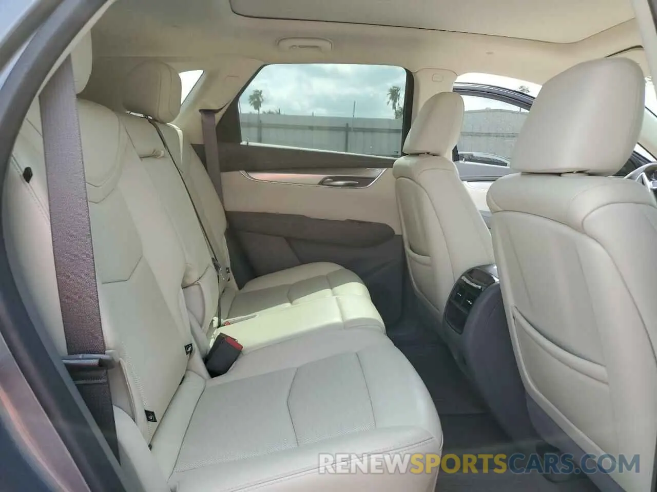 11 Фотография поврежденного автомобиля 1GYKNCRS3LZ190399 CADILLAC XT5 2020