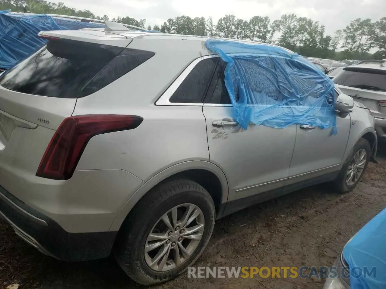 3 Фотография поврежденного автомобиля 1GYKNCRS4LZ123097 CADILLAC XT5 2020