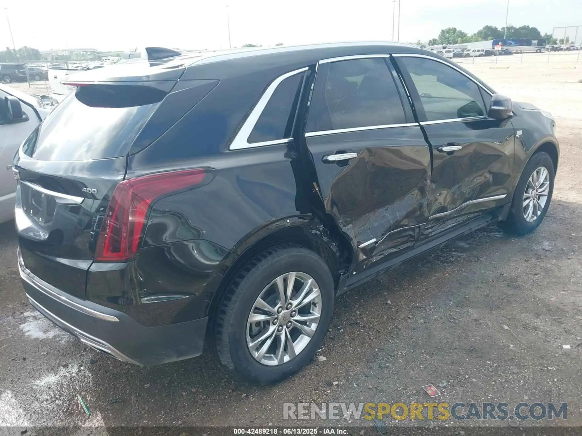 4 Фотография поврежденного автомобиля 1GYKNCRS4LZ190170 CADILLAC XT5 2020