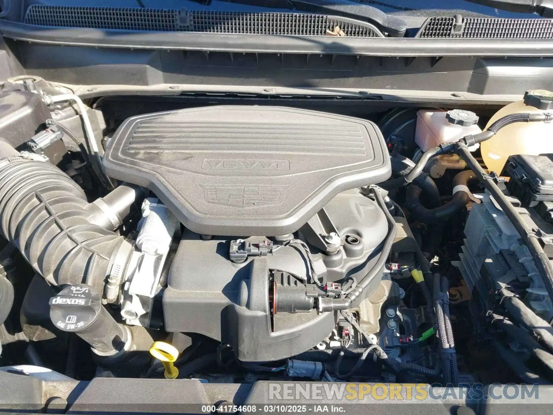 10 Photograph of a damaged car 1GYKNCRS5LZ236055 CADILLAC XT5 2020
