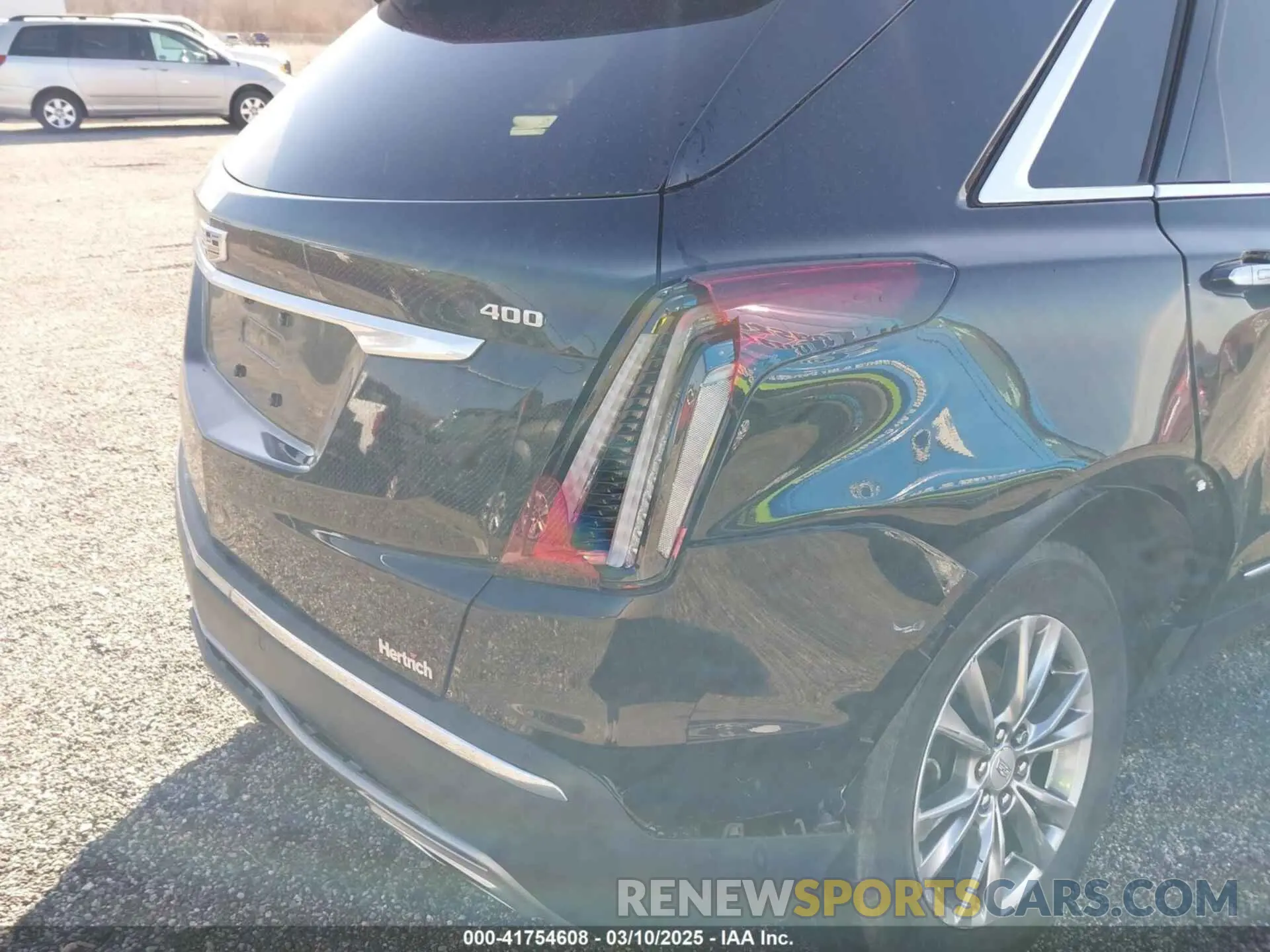6 Photograph of a damaged car 1GYKNCRS5LZ236055 CADILLAC XT5 2020