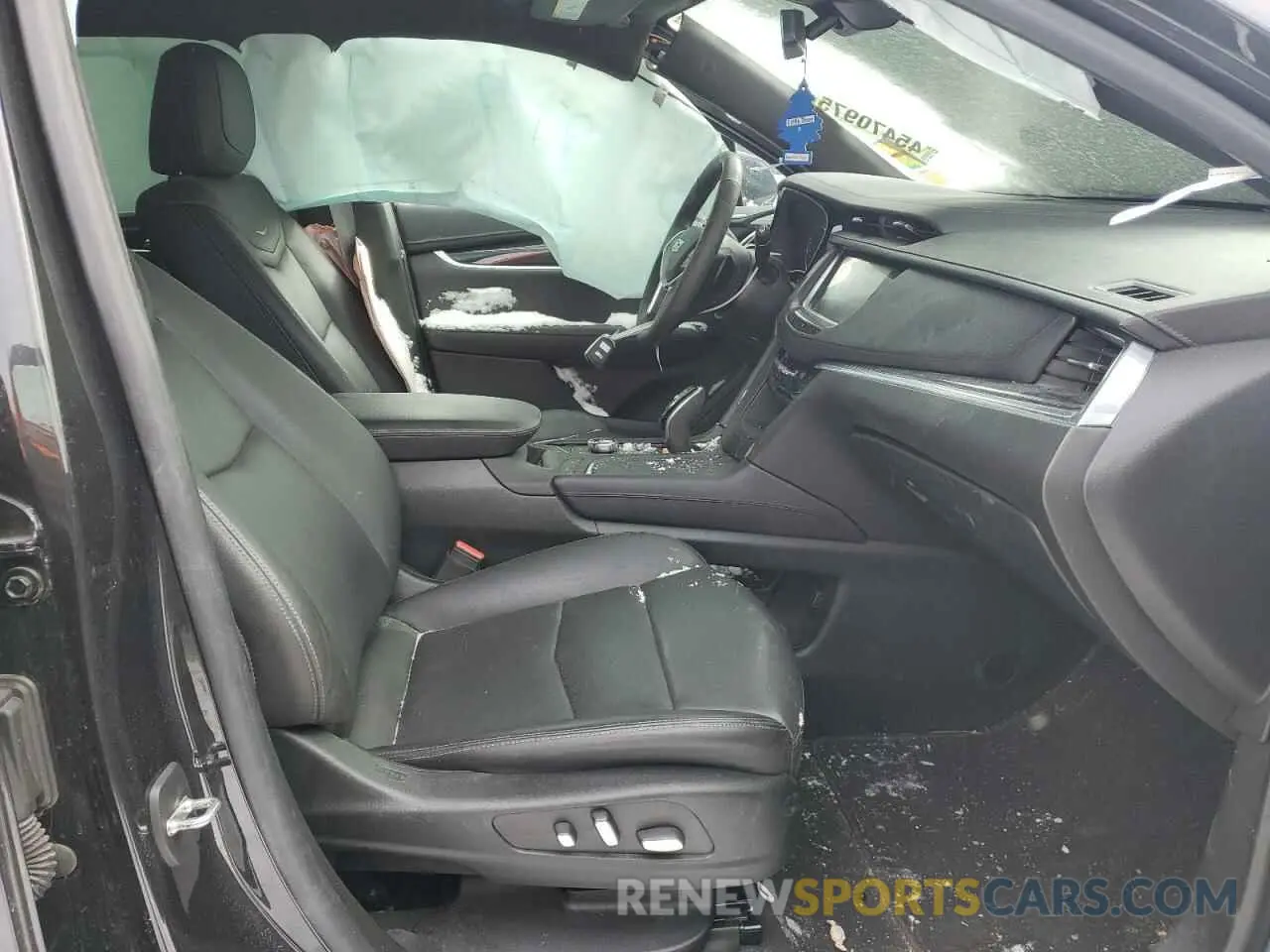7 Photograph of a damaged car 1GYKNDR49LZ188289 CADILLAC XT5 2020