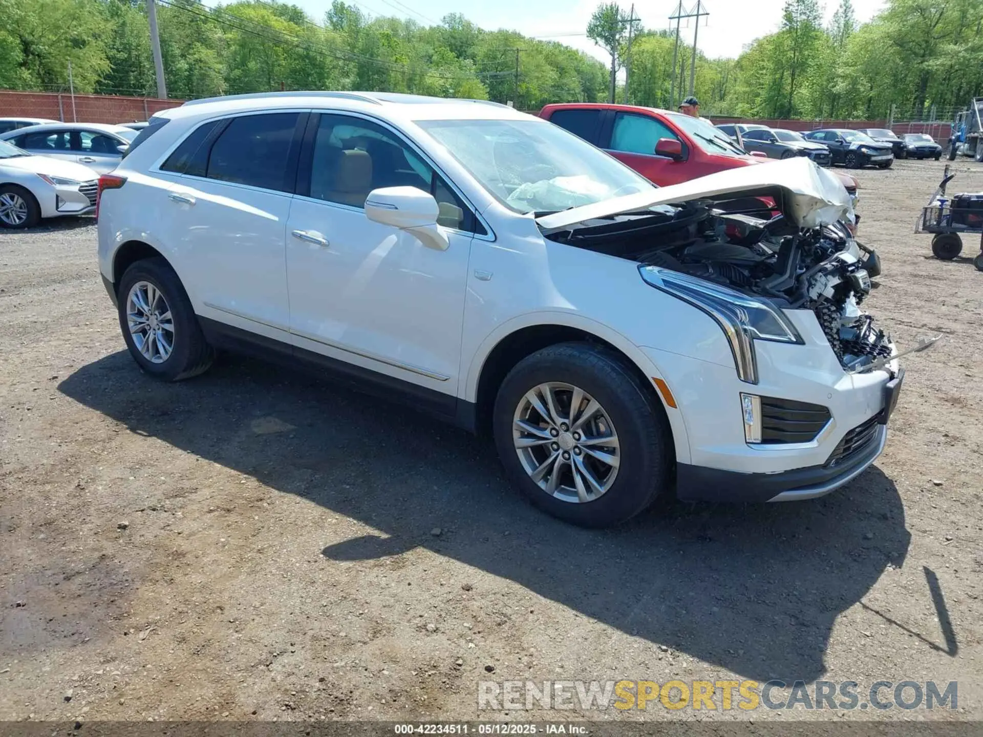 1 Photograph of a damaged car 1GYKNDRS0LZ212137 CADILLAC XT5 2020