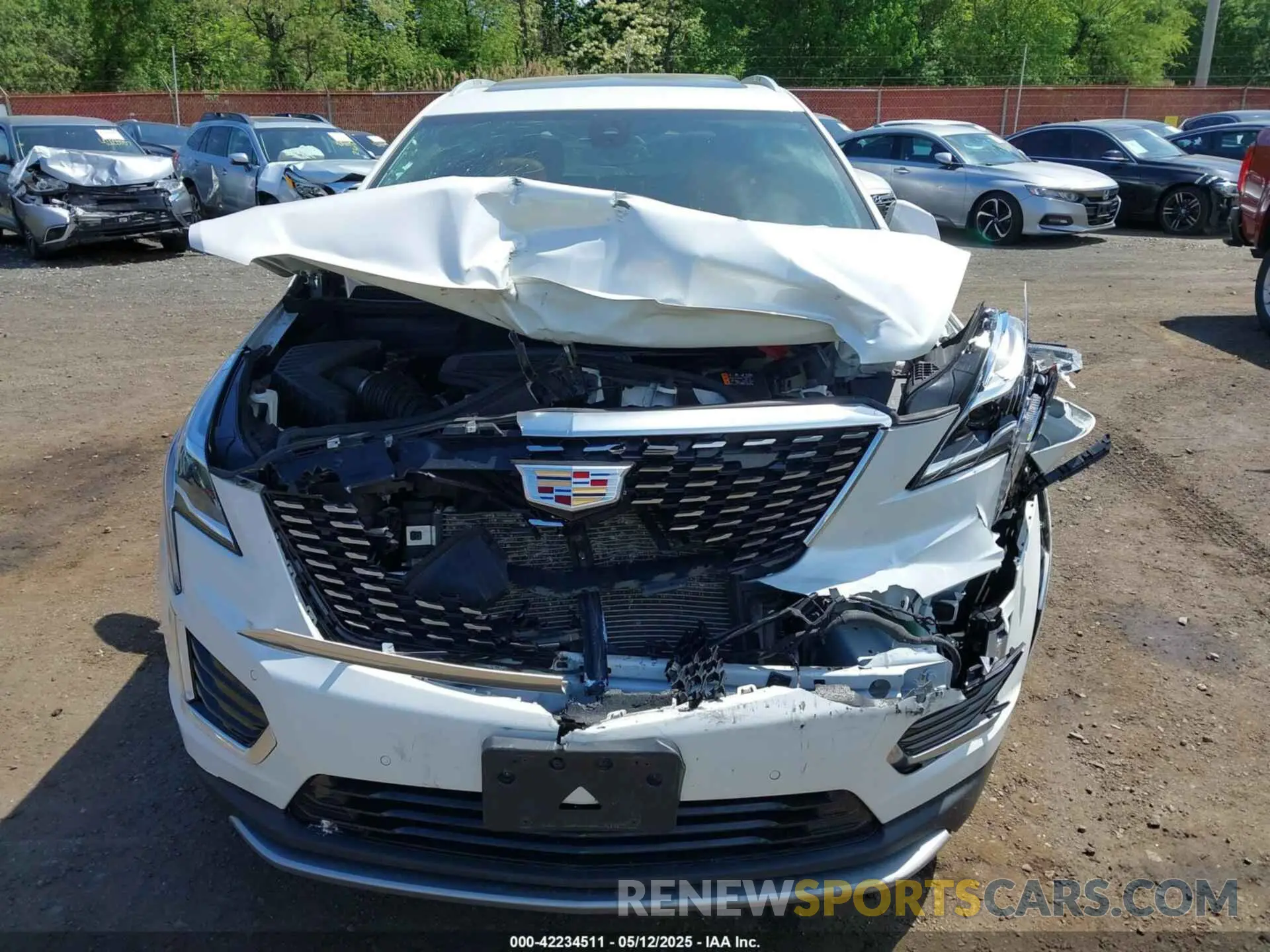 6 Photograph of a damaged car 1GYKNDRS0LZ212137 CADILLAC XT5 2020