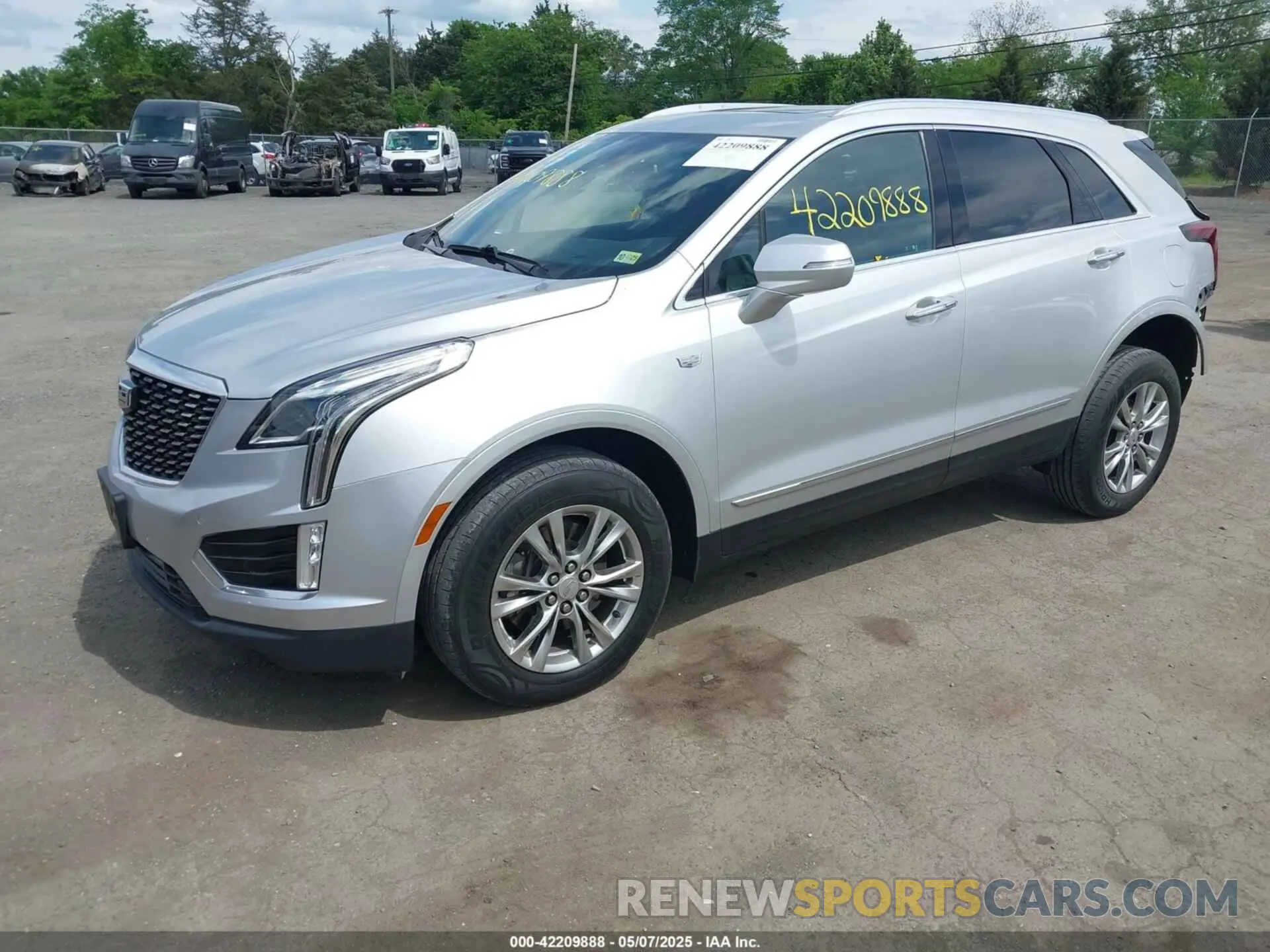 2 Photograph of a damaged car 1GYKNDRS2LZ180789 CADILLAC XT5 2020