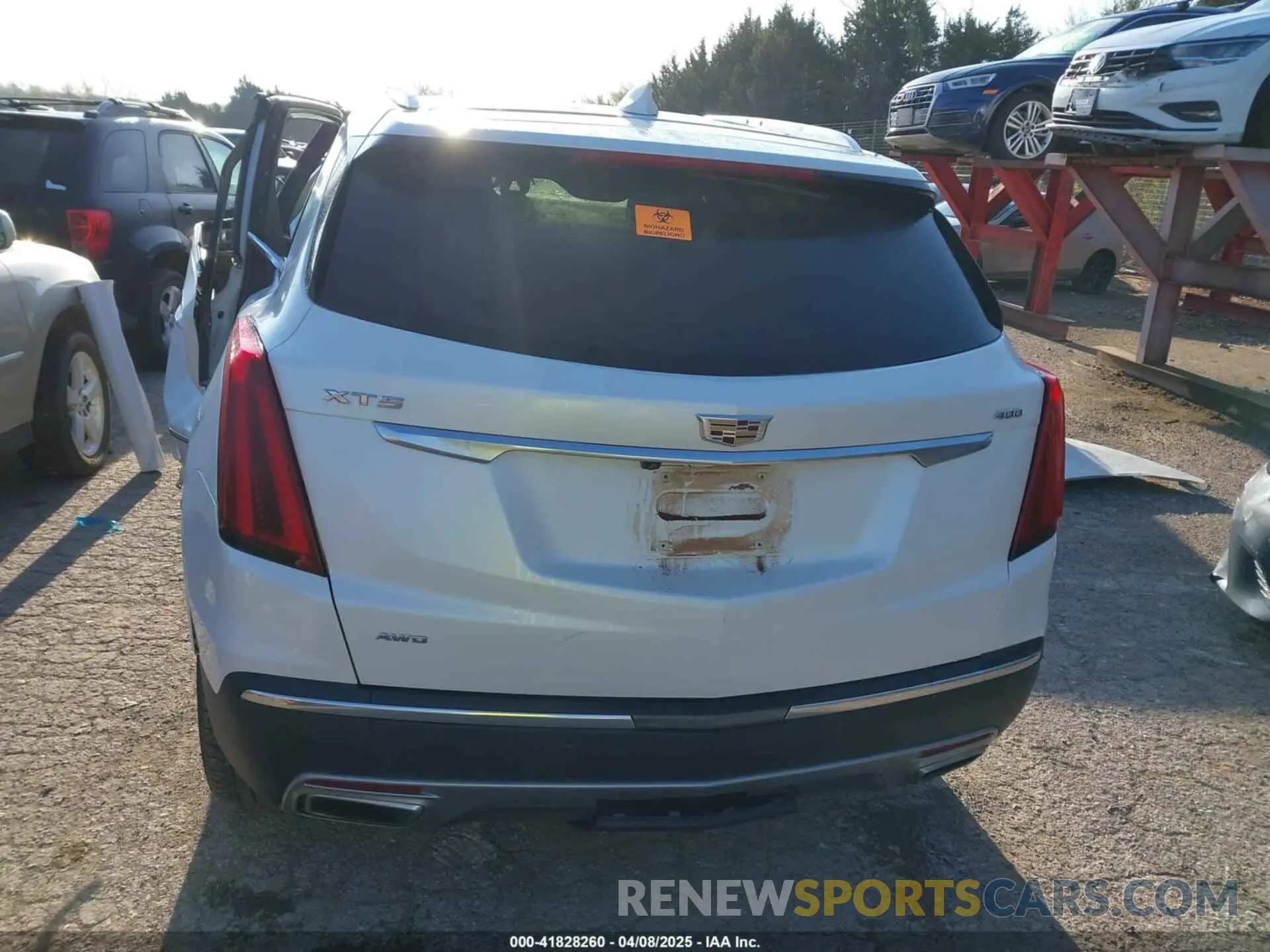 16 Photograph of a damaged car 1GYKNDRS2LZ213595 CADILLAC XT5 2020