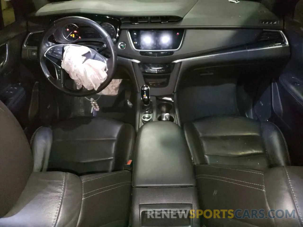 8 Photograph of a damaged car 1GYKNDRS6LZ131191 CADILLAC XT5 2020