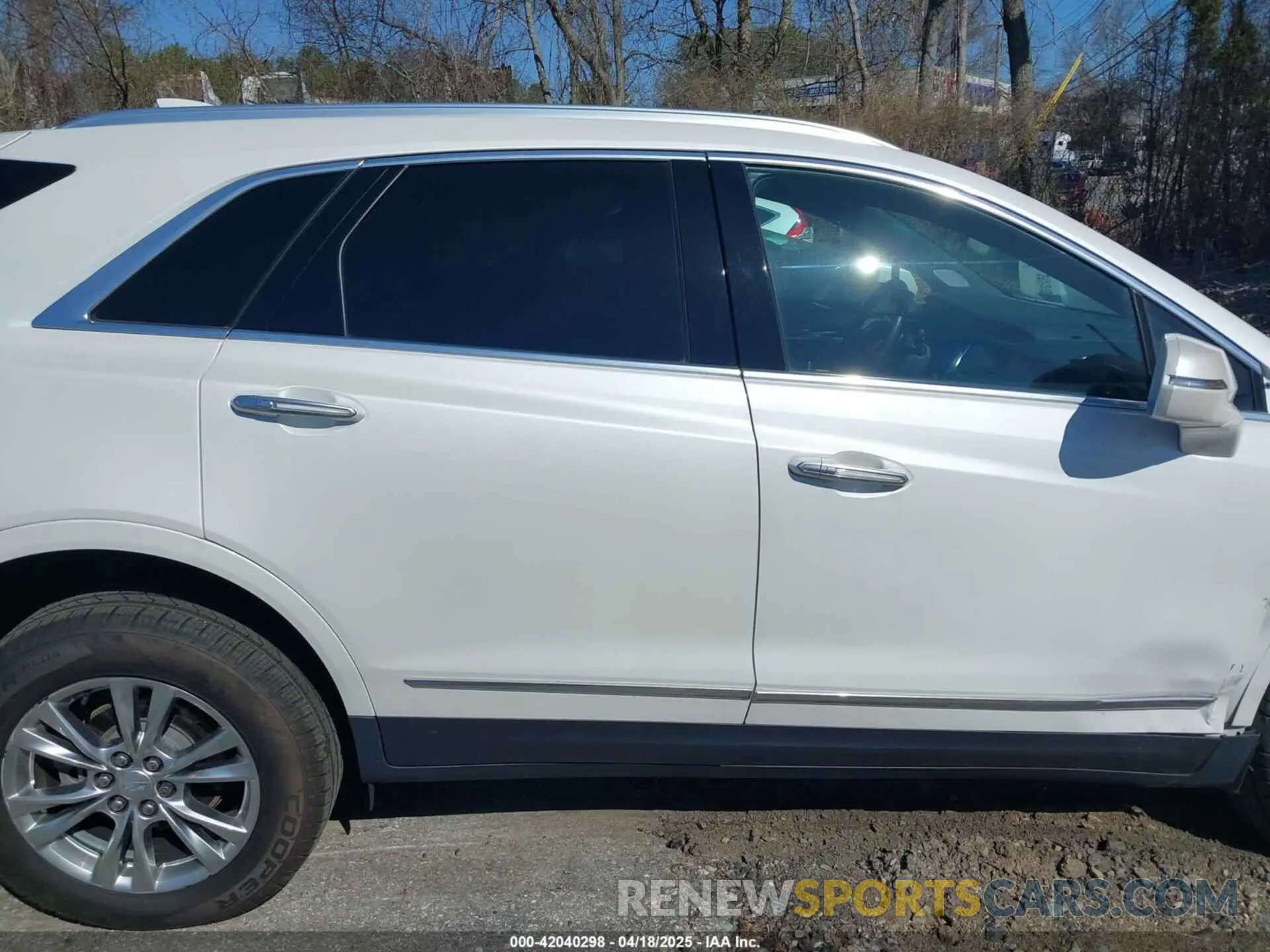 13 Photograph of a damaged car 1GYKNDRS7LZ113038 CADILLAC XT5 2020