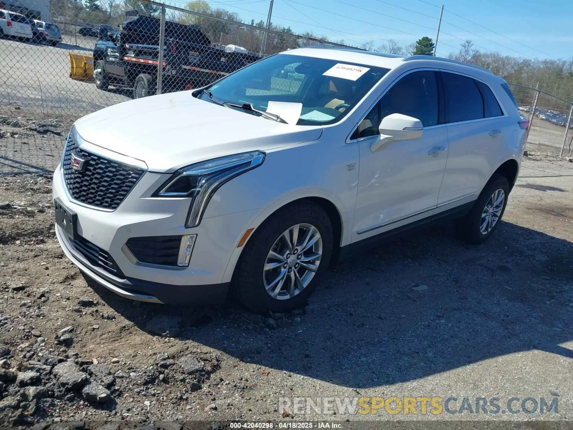 2 Photograph of a damaged car 1GYKNDRS7LZ113038 CADILLAC XT5 2020