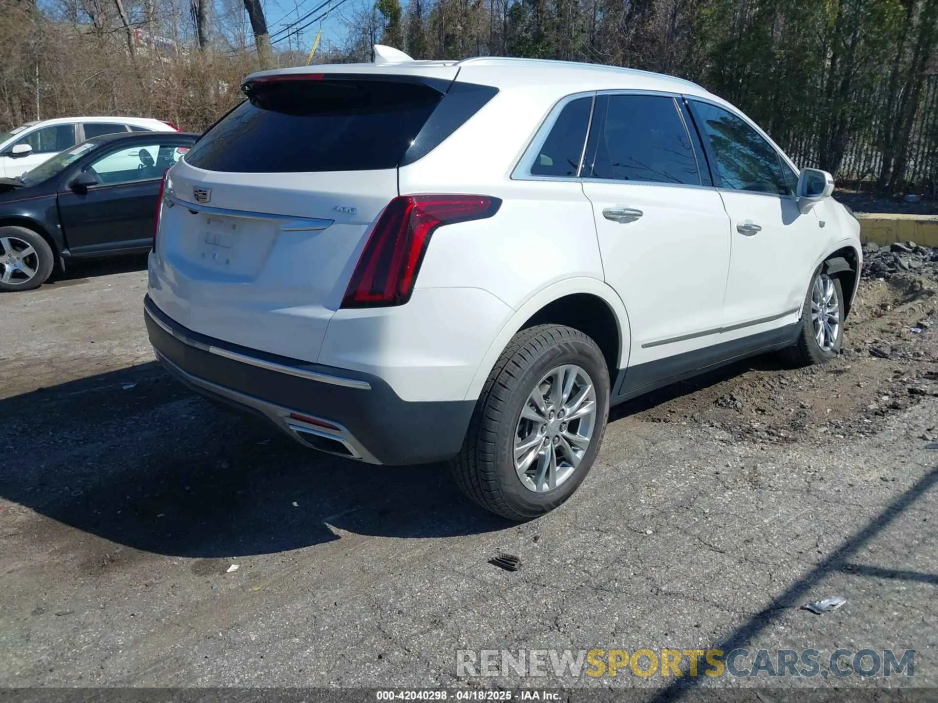 4 Photograph of a damaged car 1GYKNDRS7LZ113038 CADILLAC XT5 2020