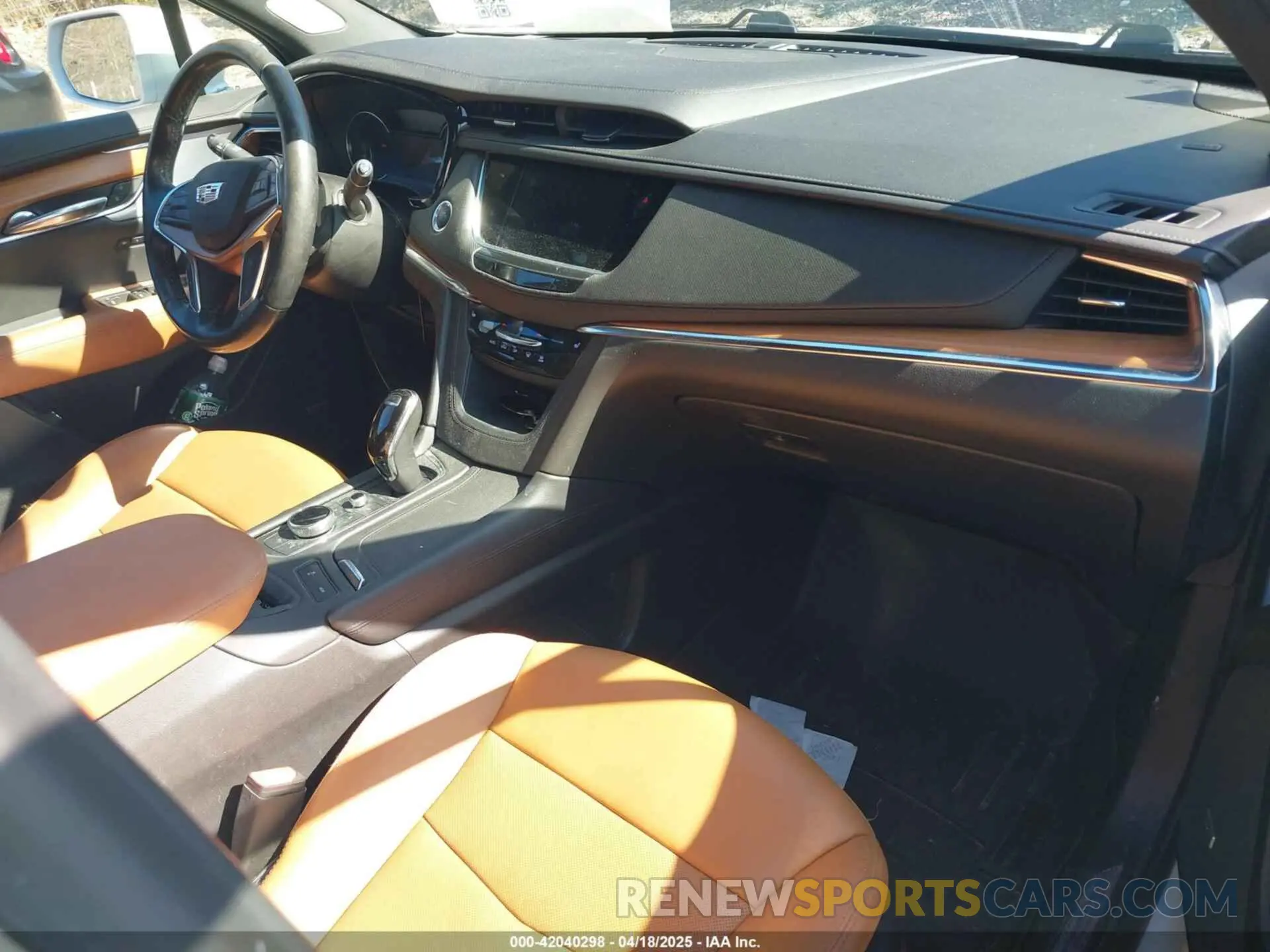 5 Photograph of a damaged car 1GYKNDRS7LZ113038 CADILLAC XT5 2020