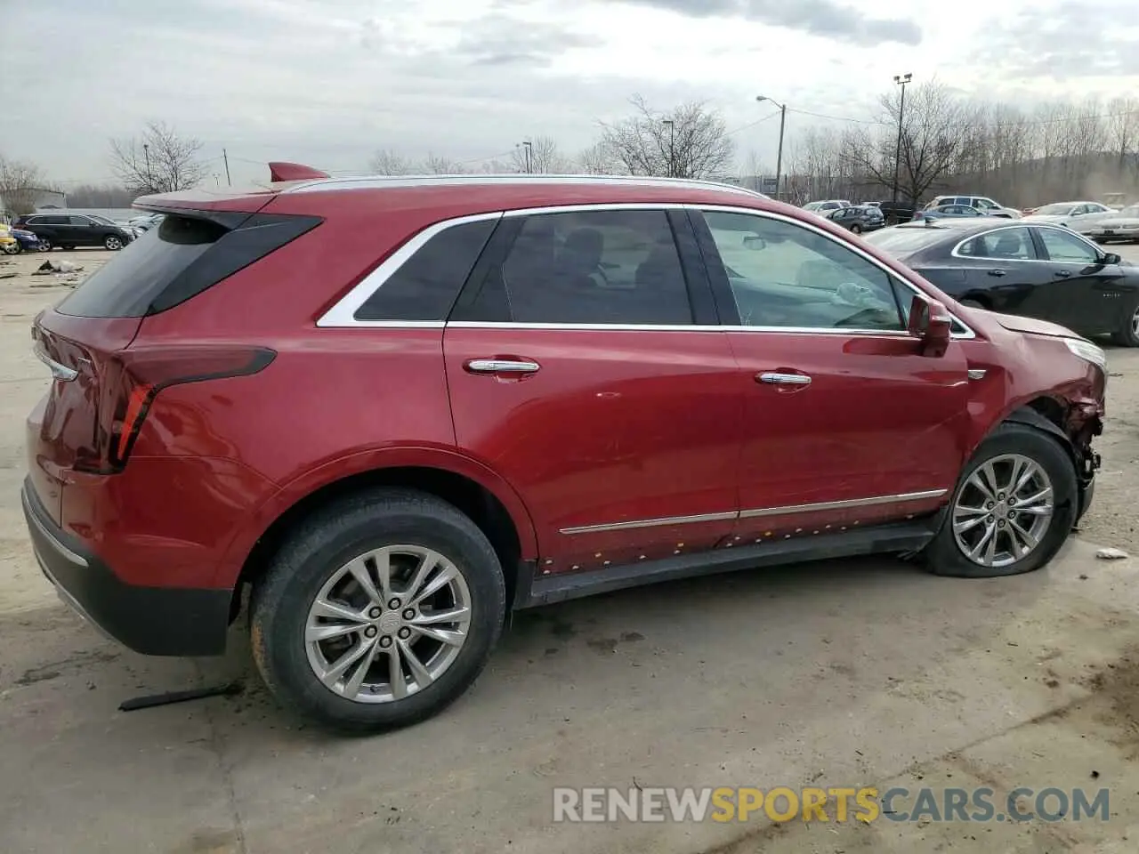 3 Photograph of a damaged car 1GYKNDRS8LZ195233 CADILLAC XT5 2020