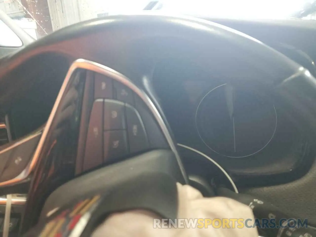 9 Фотография поврежденного автомобиля 1GYKNDRS9LZ178411 CADILLAC XT5 2020