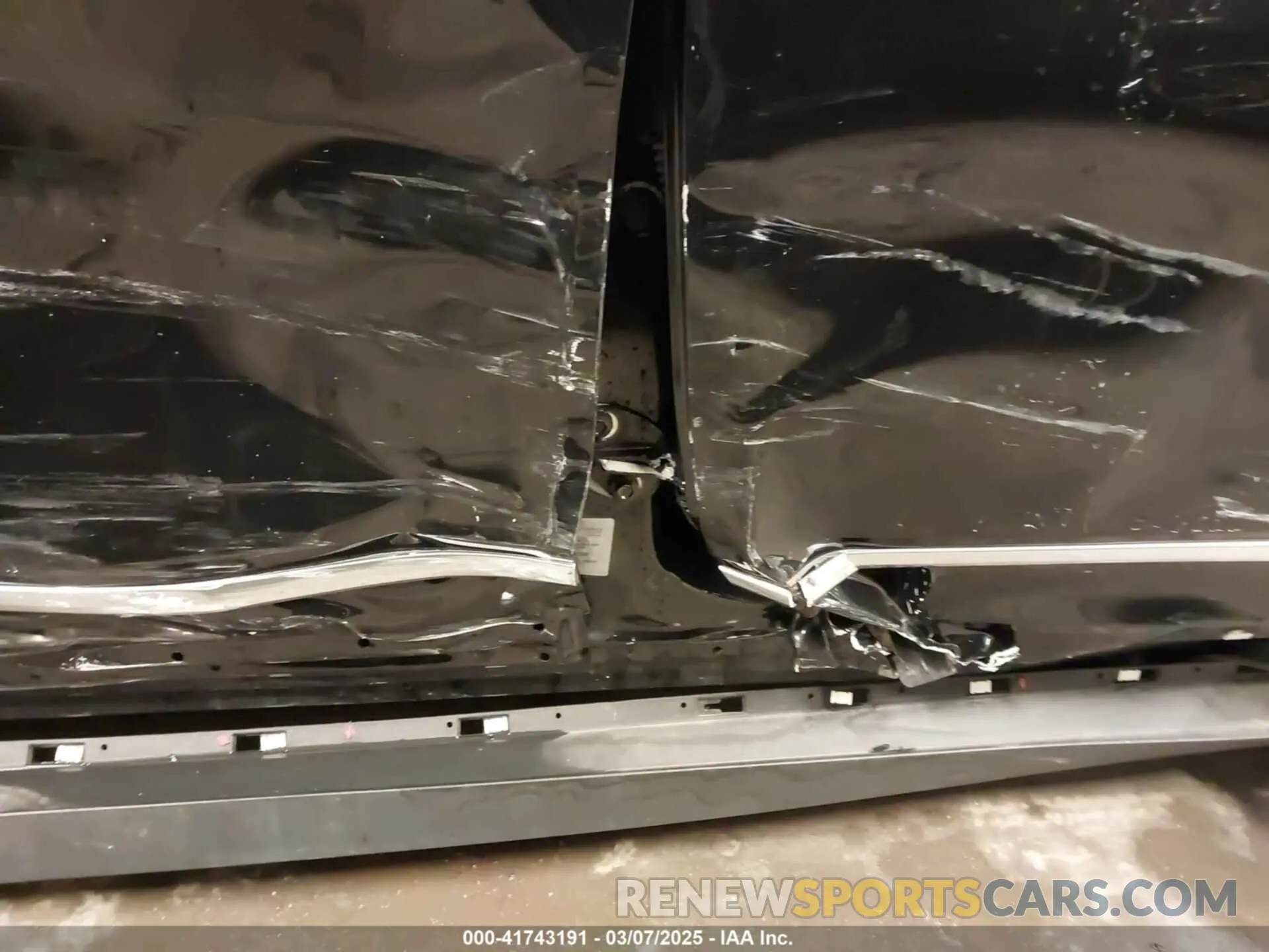20 Photograph of a damaged car 1GYKNDRS9LZ197122 CADILLAC XT5 2020