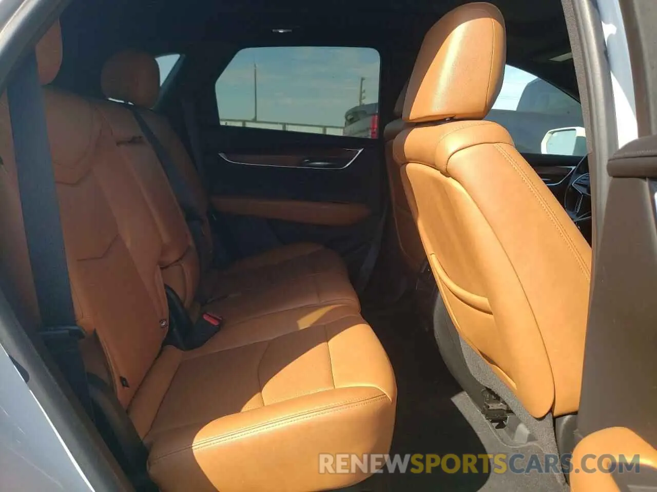 11 Фотография поврежденного автомобиля 1GYKNDRSXLZ186890 CADILLAC XT5 2020