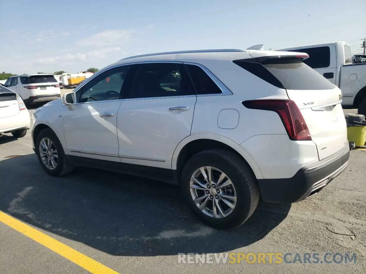 2 Фотография поврежденного автомобиля 1GYKNDRSXLZ186890 CADILLAC XT5 2020