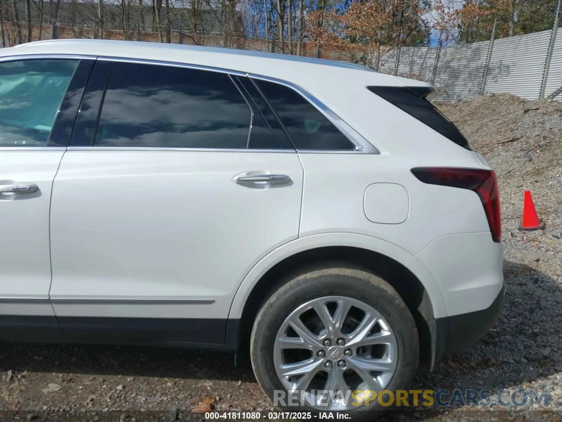 19 Фотография поврежденного автомобиля 1GYKNDRSXLZ205681 CADILLAC XT5 2020