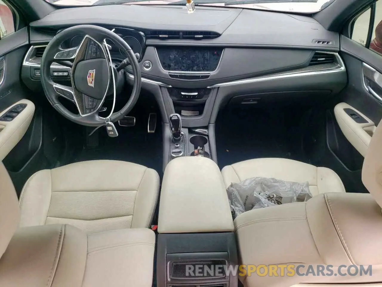 8 Фотография поврежденного автомобиля 1GYKNGRSXLZ224734 CADILLAC XT5 2020