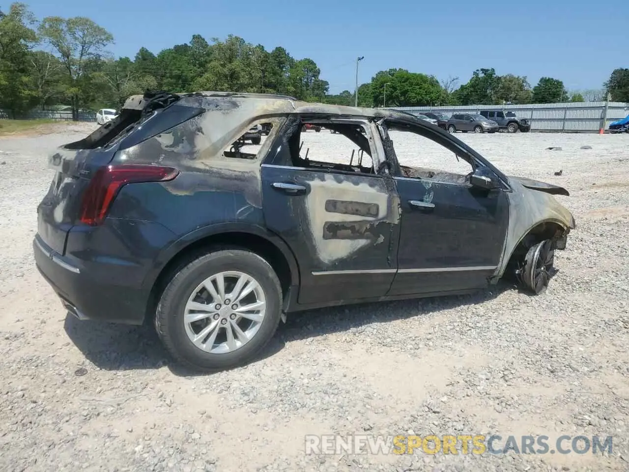 3 Фотография поврежденного автомобиля 1GYKNAR40MZ144522 CADILLAC XT5 2021
