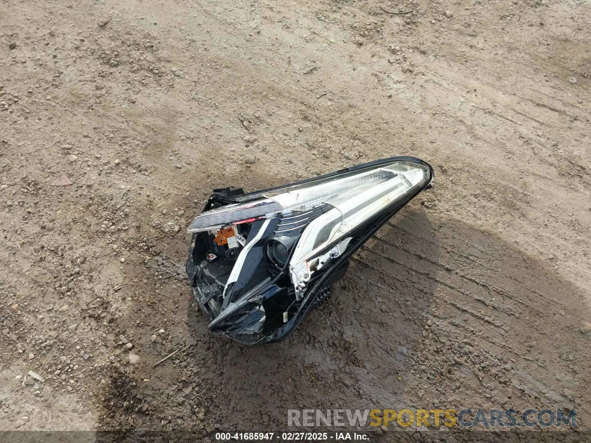 12 Photograph of a damaged car 1GYKNAR45MZ125383 CADILLAC XT5 2021