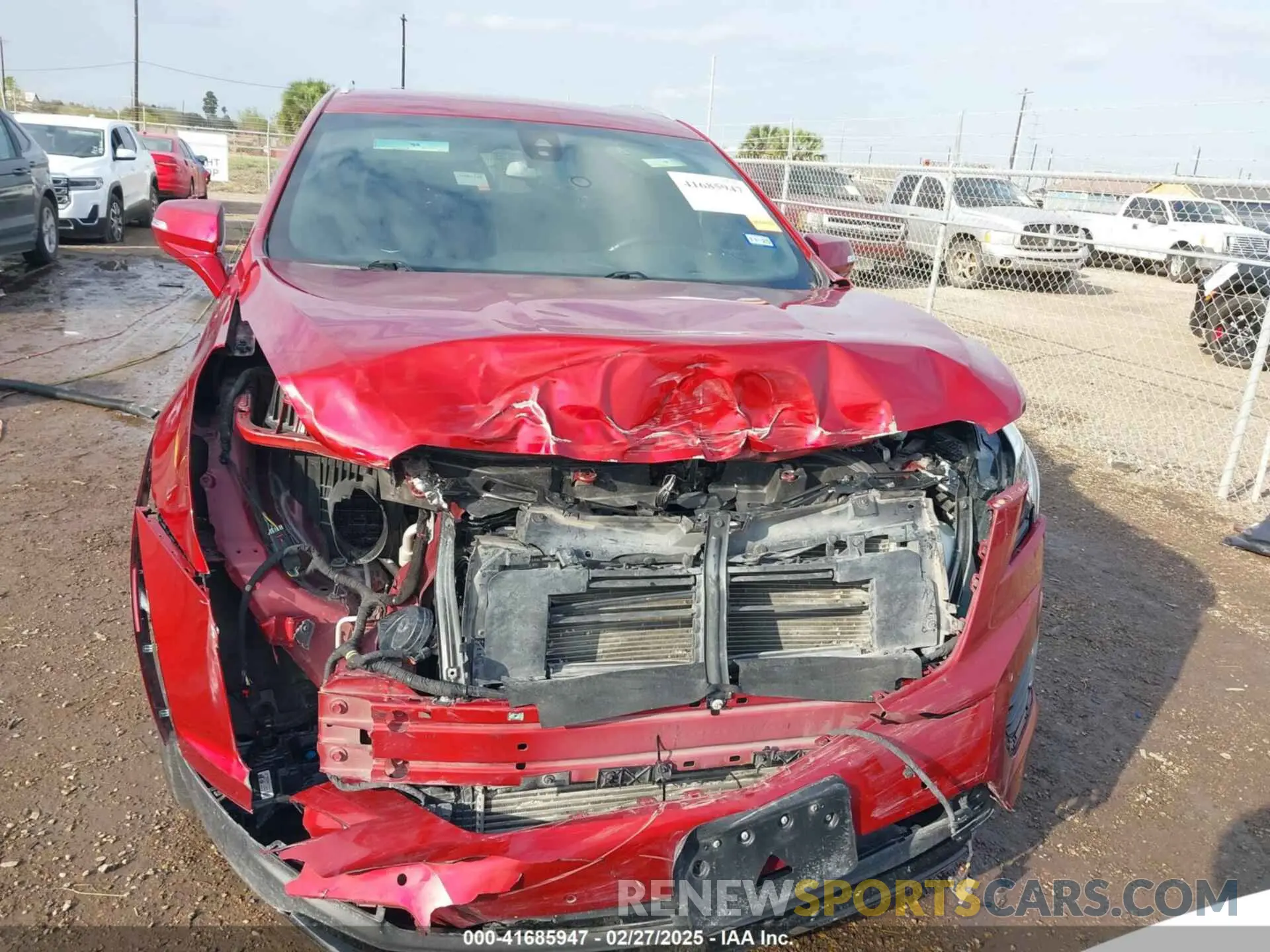 13 Photograph of a damaged car 1GYKNAR45MZ125383 CADILLAC XT5 2021