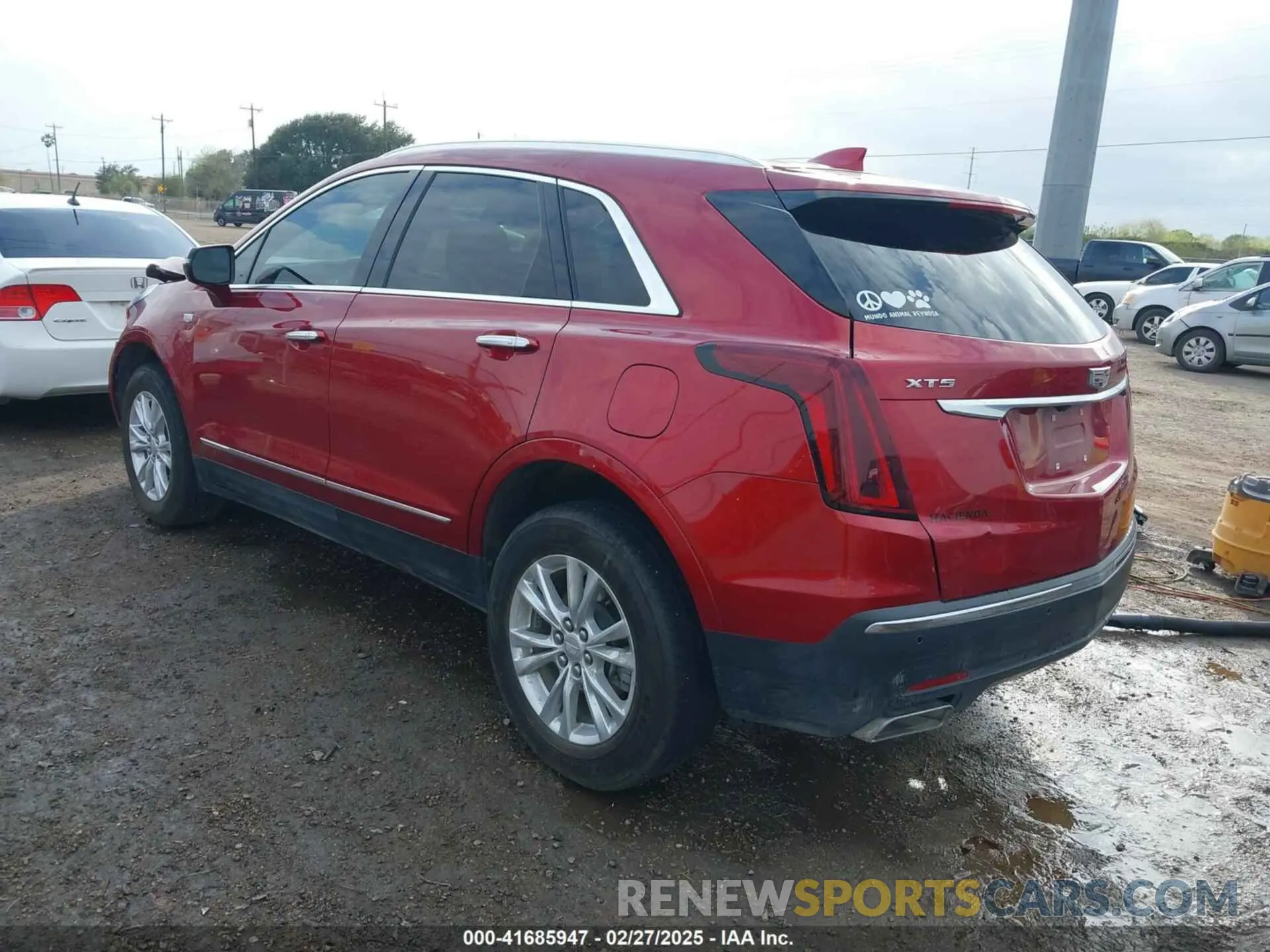 3 Photograph of a damaged car 1GYKNAR45MZ125383 CADILLAC XT5 2021