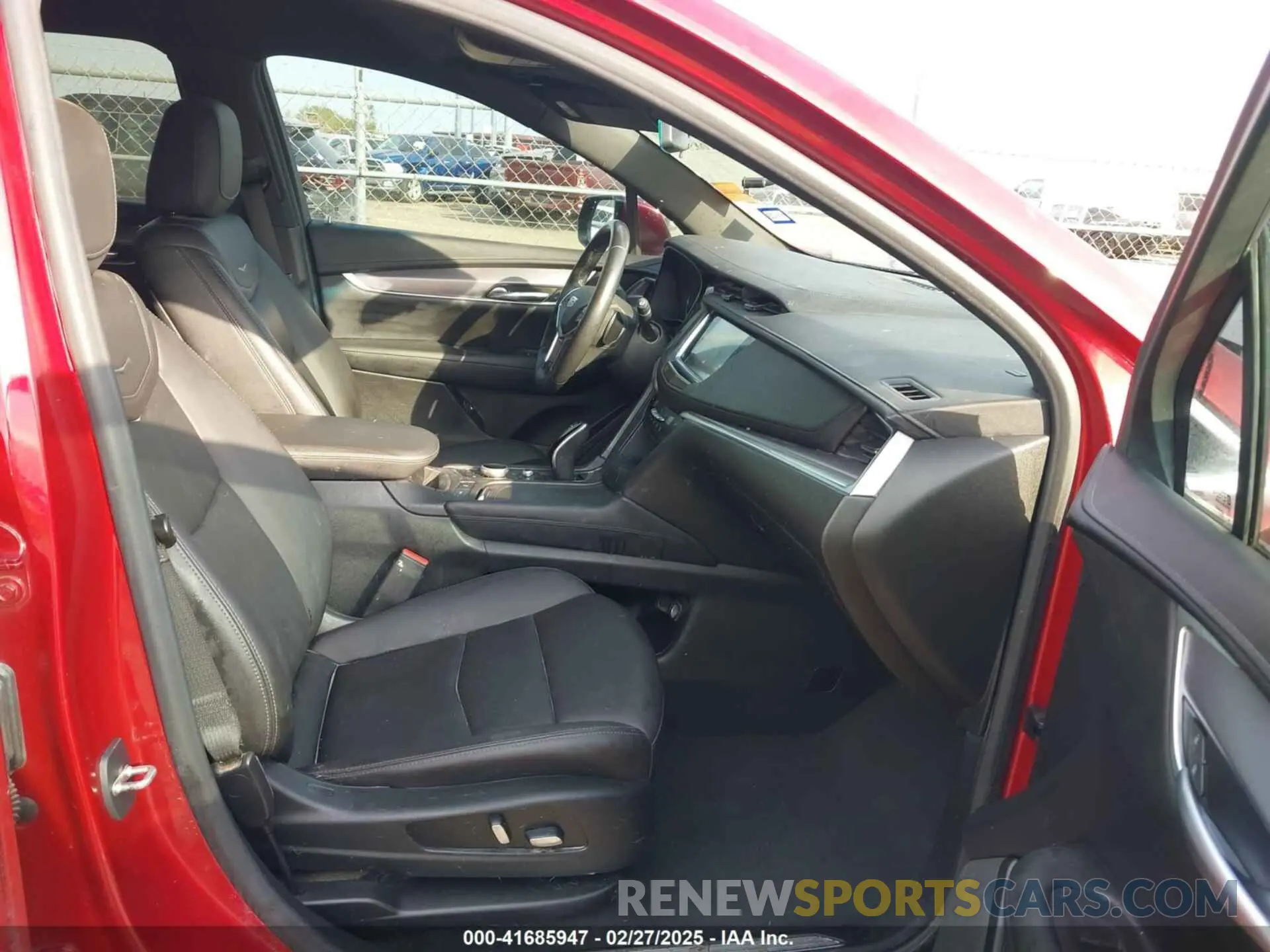 5 Photograph of a damaged car 1GYKNAR45MZ125383 CADILLAC XT5 2021