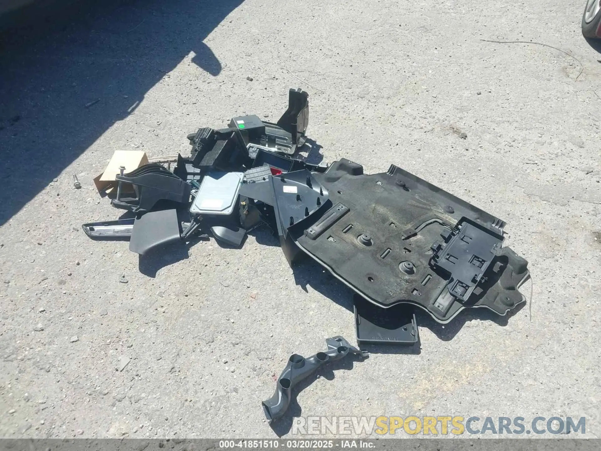 12 Photograph of a damaged car 1GYKNAR48MZ149757 CADILLAC XT5 2021