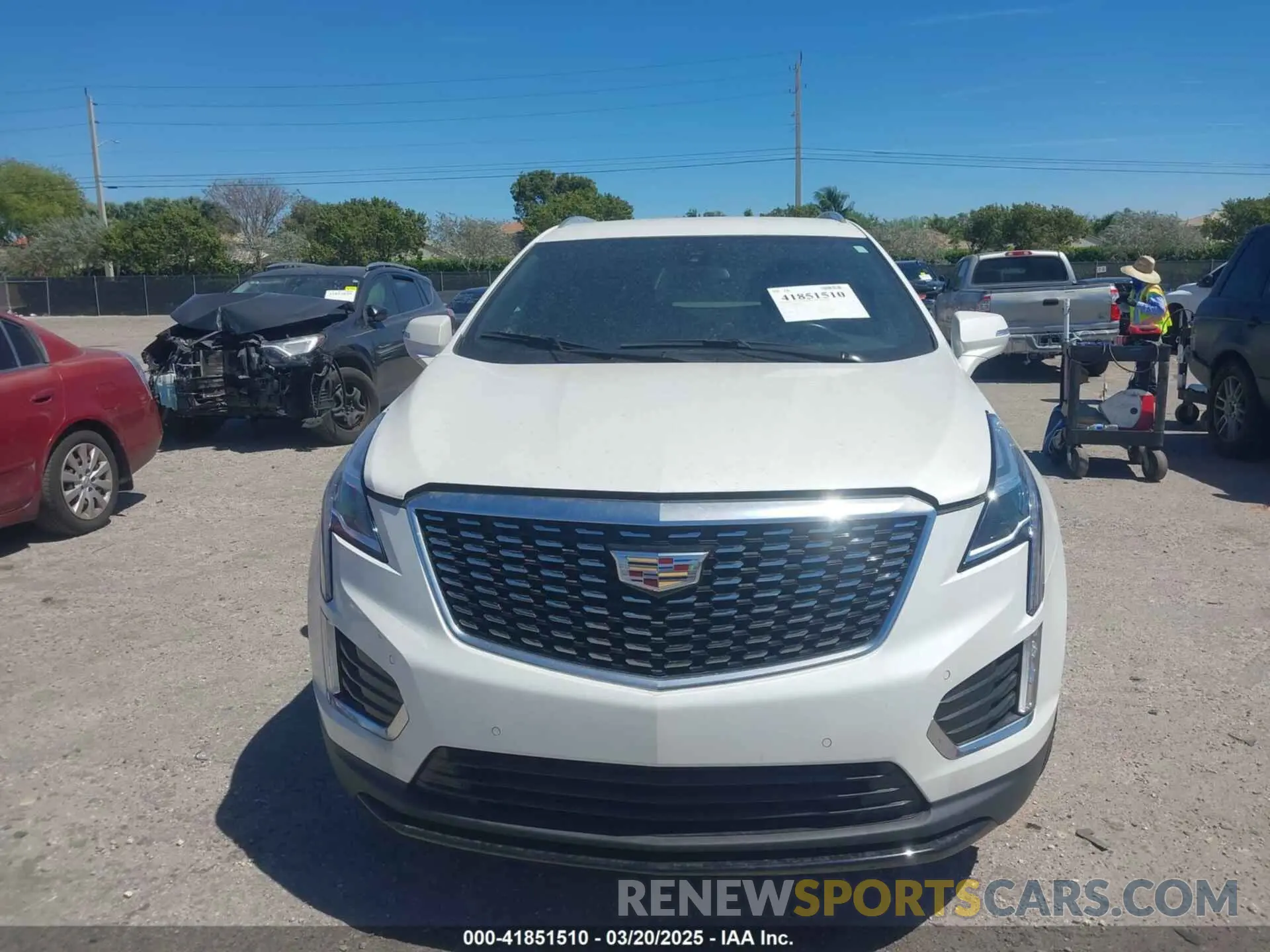 13 Photograph of a damaged car 1GYKNAR48MZ149757 CADILLAC XT5 2021