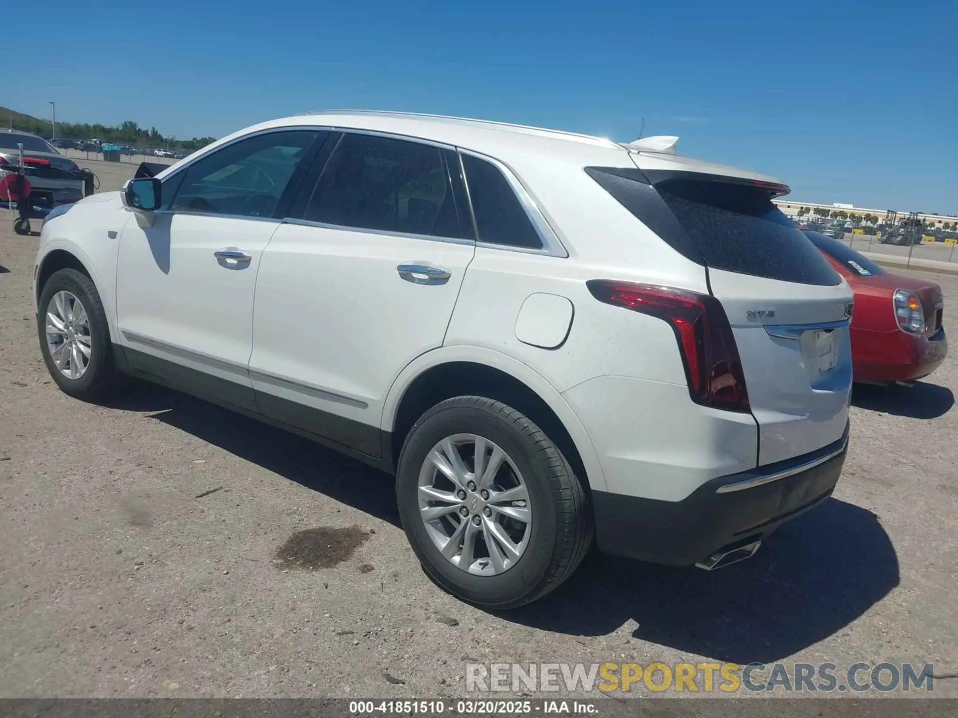 3 Photograph of a damaged car 1GYKNAR48MZ149757 CADILLAC XT5 2021