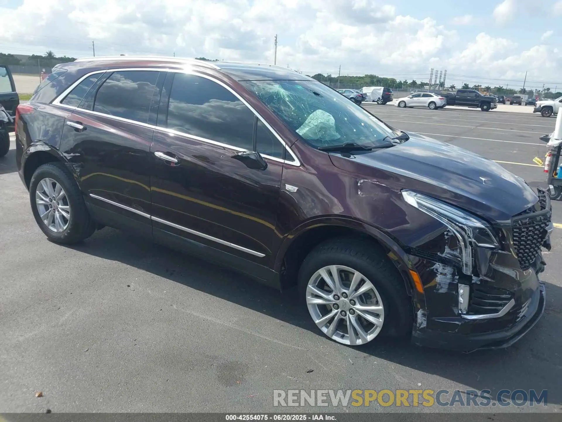 1 Photograph of a damaged car 1GYKNAR4XMZ118140 CADILLAC XT5 2021