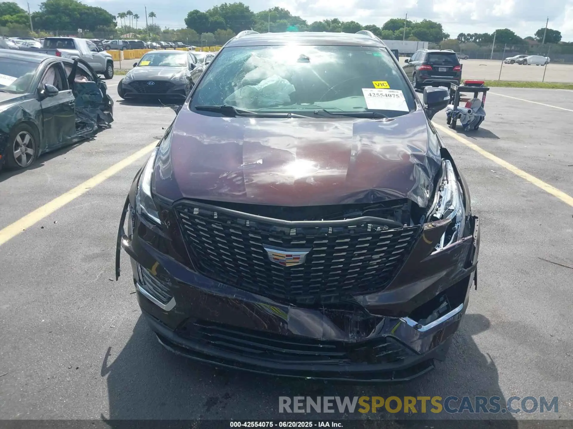 13 Photograph of a damaged car 1GYKNAR4XMZ118140 CADILLAC XT5 2021