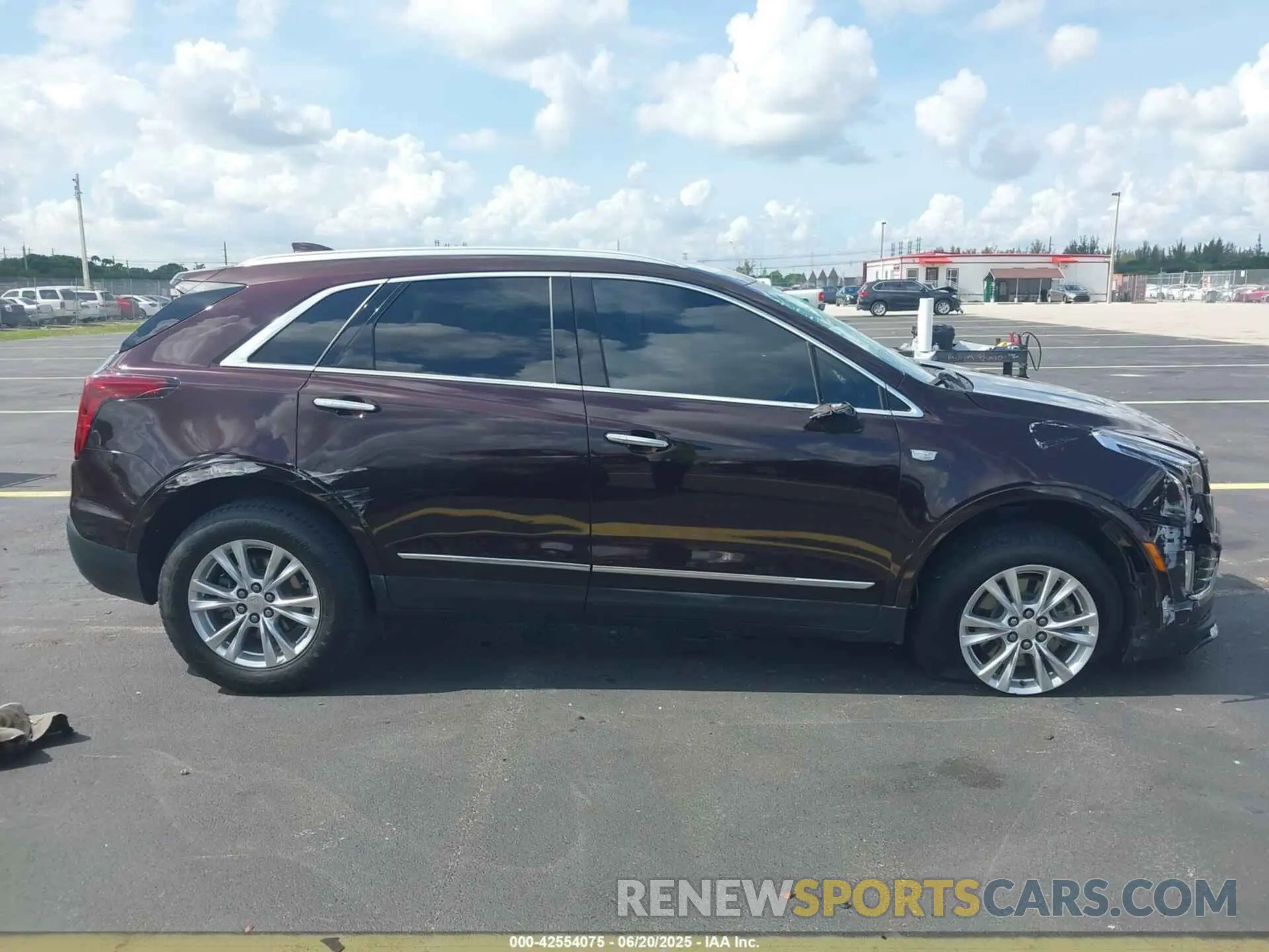 14 Photograph of a damaged car 1GYKNAR4XMZ118140 CADILLAC XT5 2021
