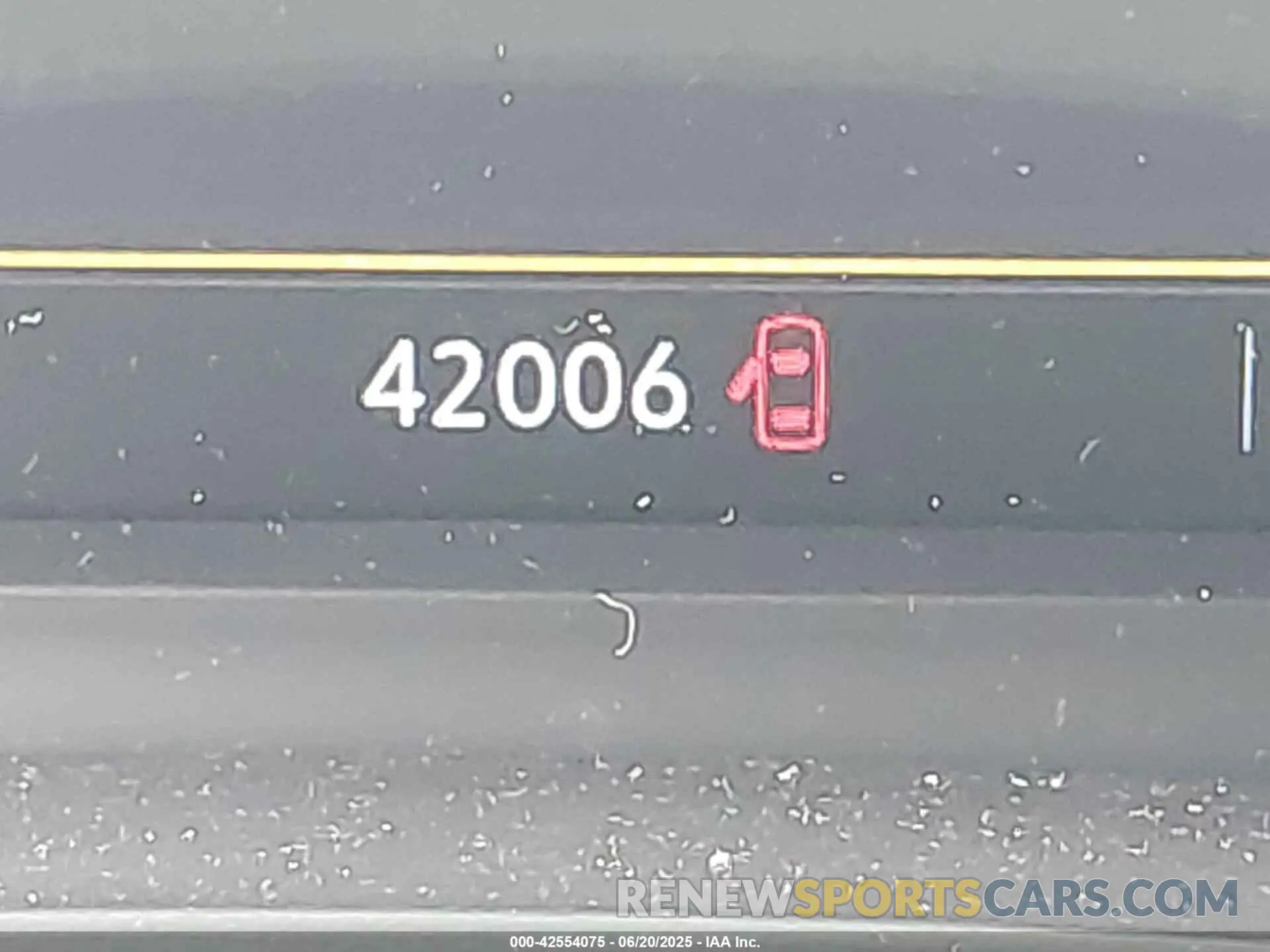 16 Photograph of a damaged car 1GYKNAR4XMZ118140 CADILLAC XT5 2021