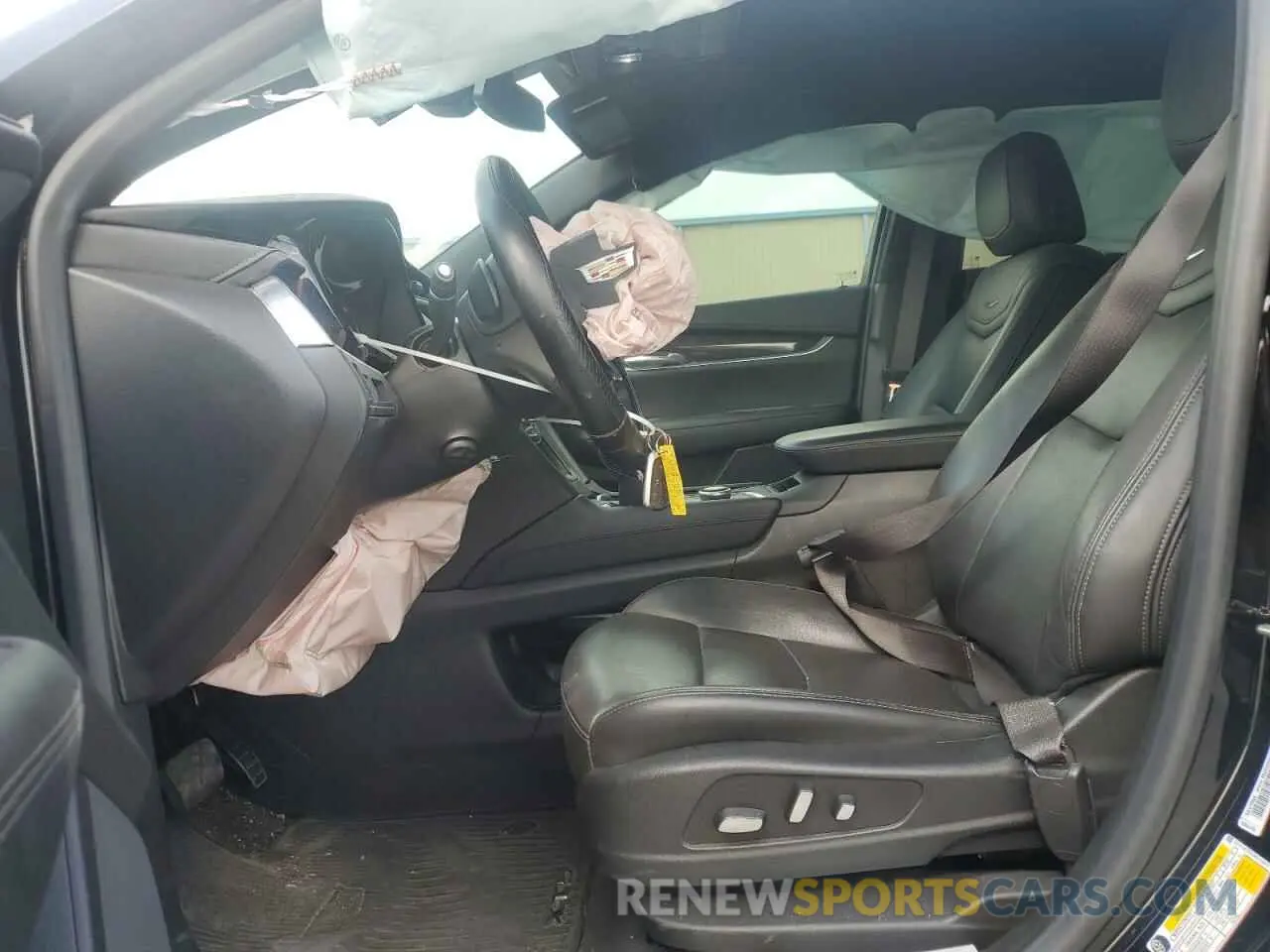 7 Фотография поврежденного автомобиля 1GYKNCR41MZ174477 CADILLAC XT5 2021