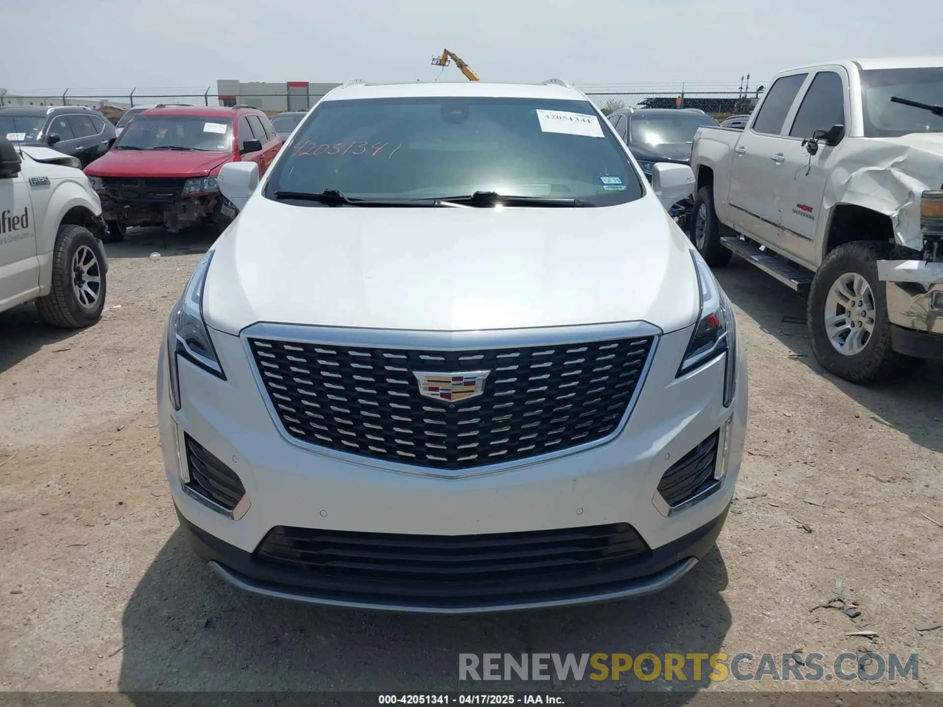 12 Фотография поврежденного автомобиля 1GYKNCR42MZ174309 CADILLAC XT5 2021