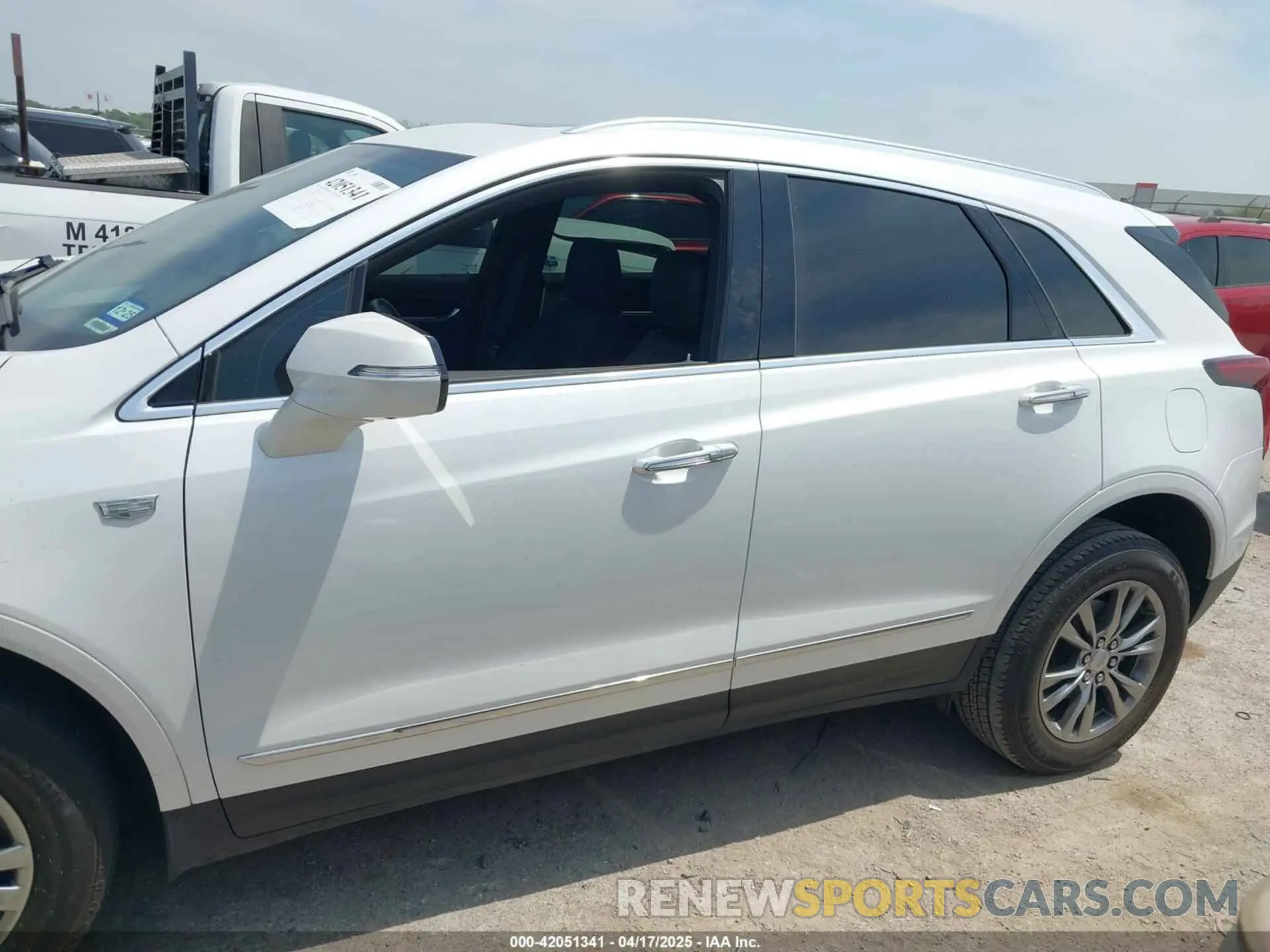 14 Фотография поврежденного автомобиля 1GYKNCR42MZ174309 CADILLAC XT5 2021