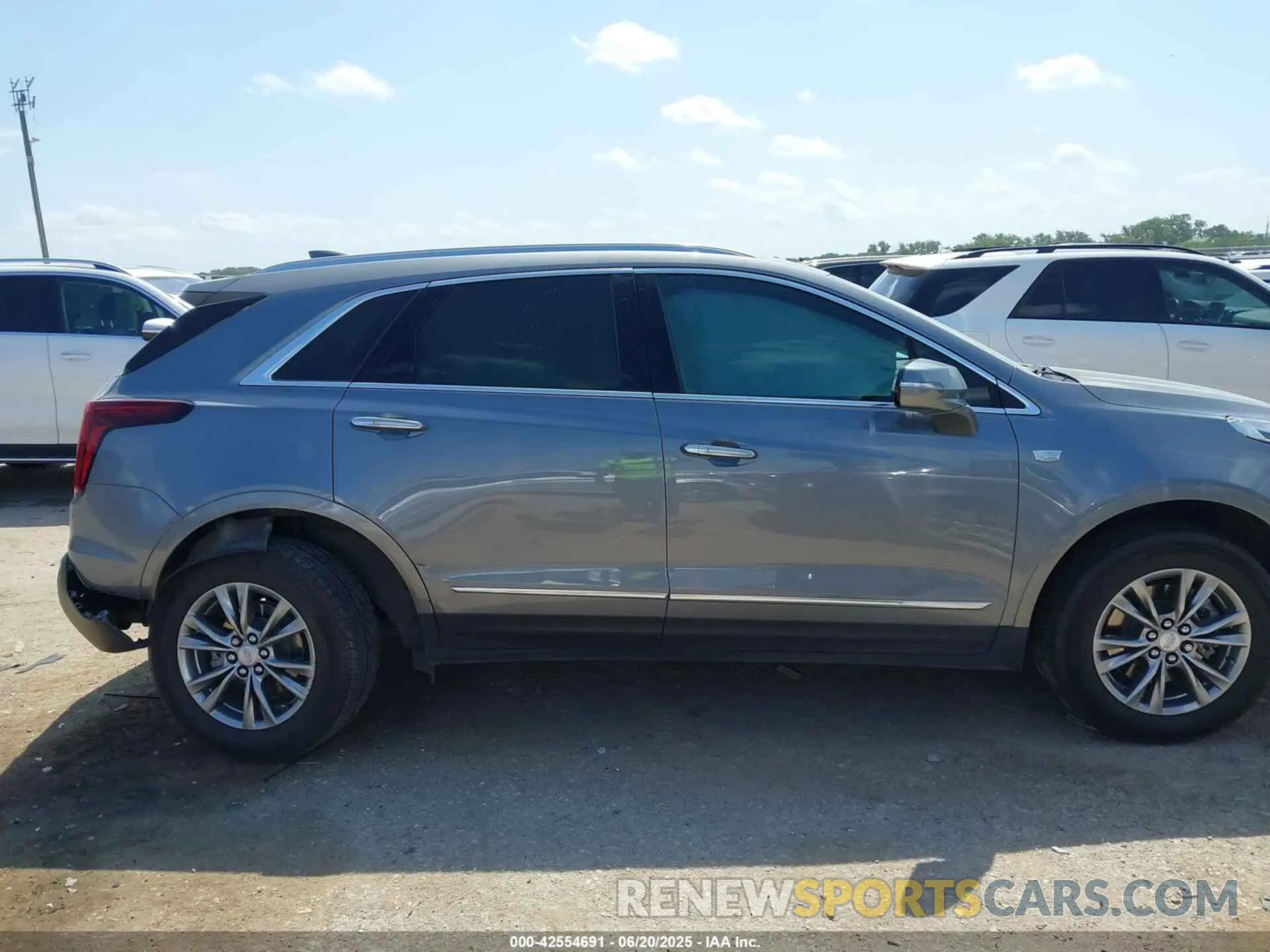 13 Фотография поврежденного автомобиля 1GYKNCR46MZ174474 CADILLAC XT5 2021