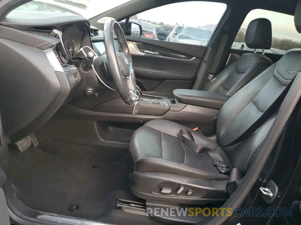 7 Фотография поврежденного автомобиля 1GYKNCRS4MZ121643 CADILLAC XT5 2021