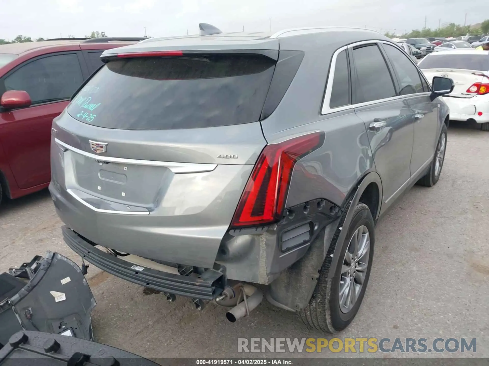 4 Photograph of a damaged car 1GYKNCRS5MZ128908 CADILLAC XT5 2021