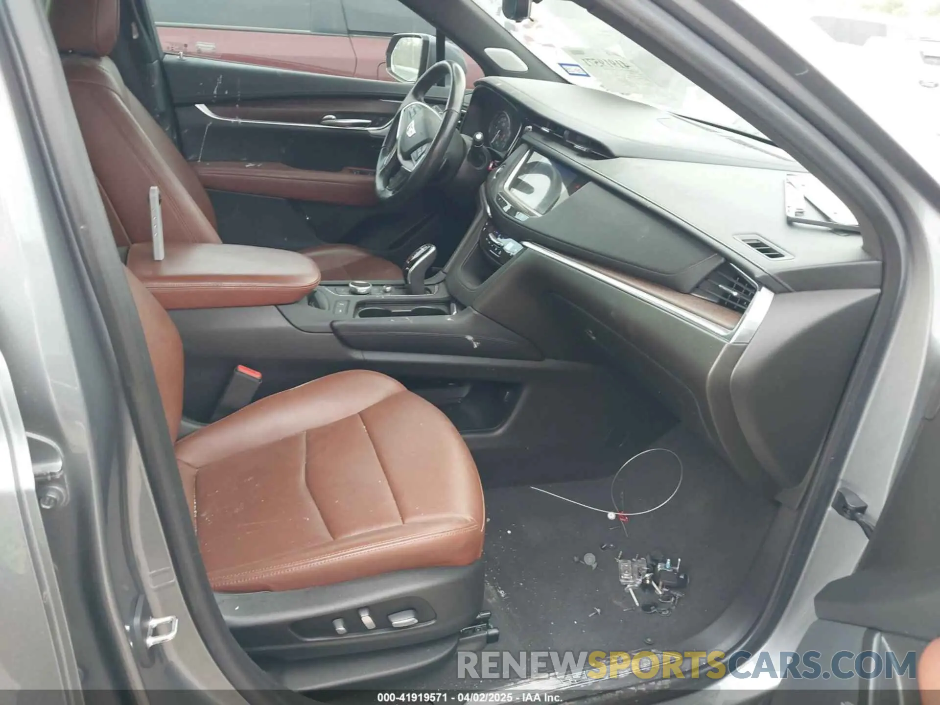 5 Photograph of a damaged car 1GYKNCRS5MZ128908 CADILLAC XT5 2021