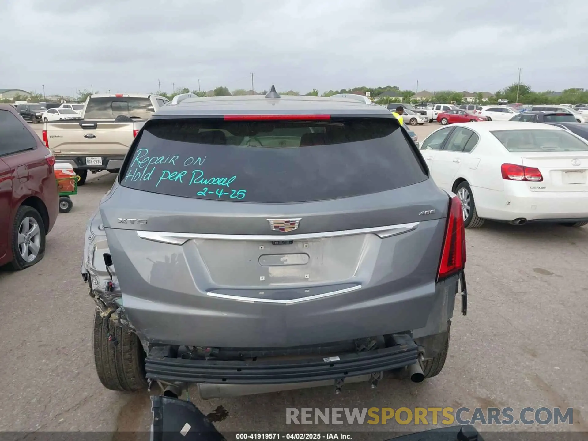 6 Photograph of a damaged car 1GYKNCRS5MZ128908 CADILLAC XT5 2021