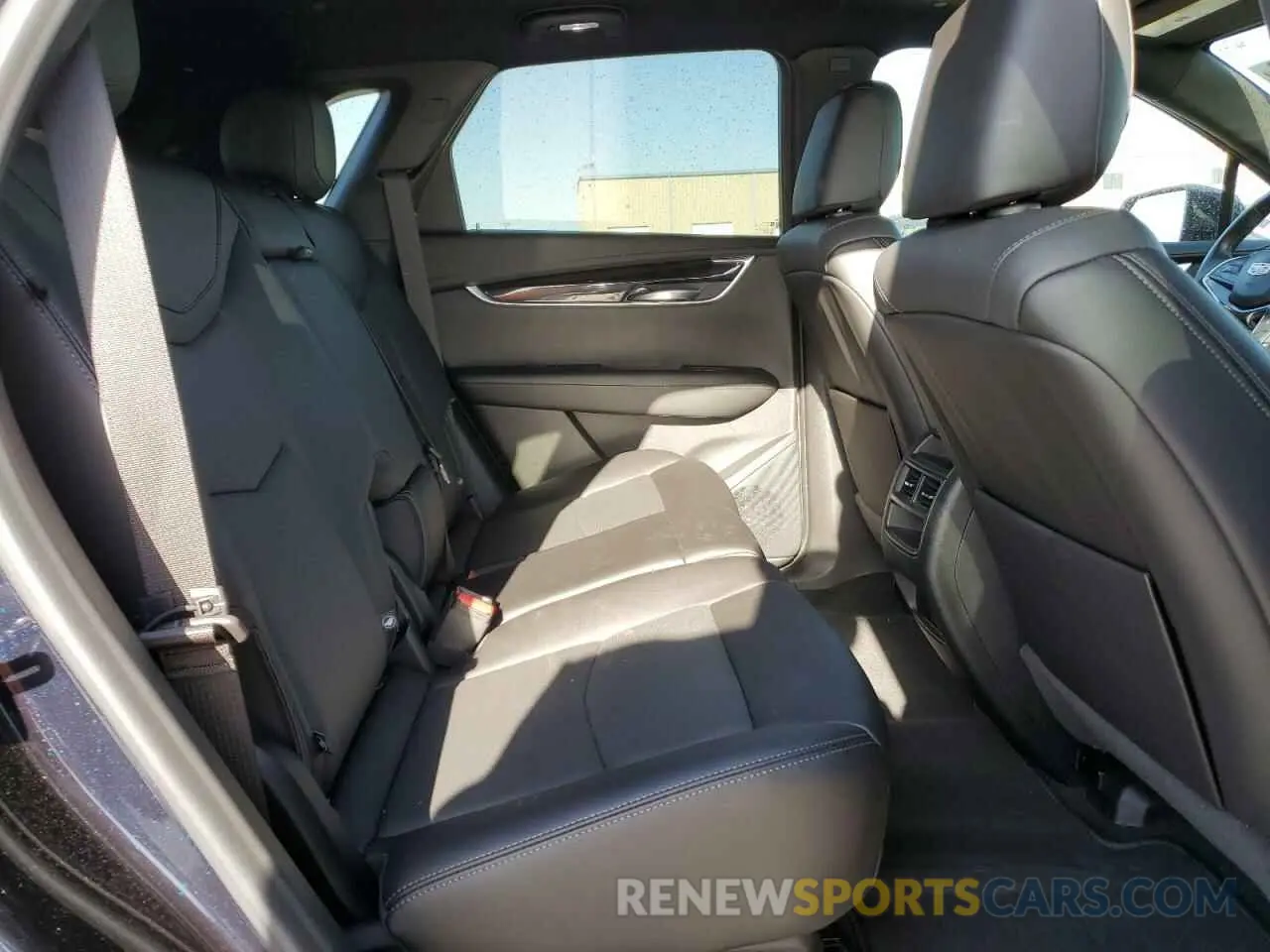 11 Photograph of a damaged car 1GYKNCRS5MZ138712 CADILLAC XT5 2021