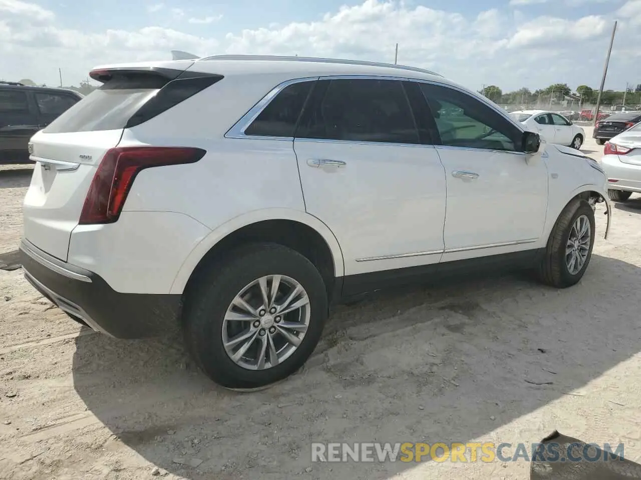 3 Photograph of a damaged car 1GYKNCRS7MZ115531 CADILLAC XT5 2021