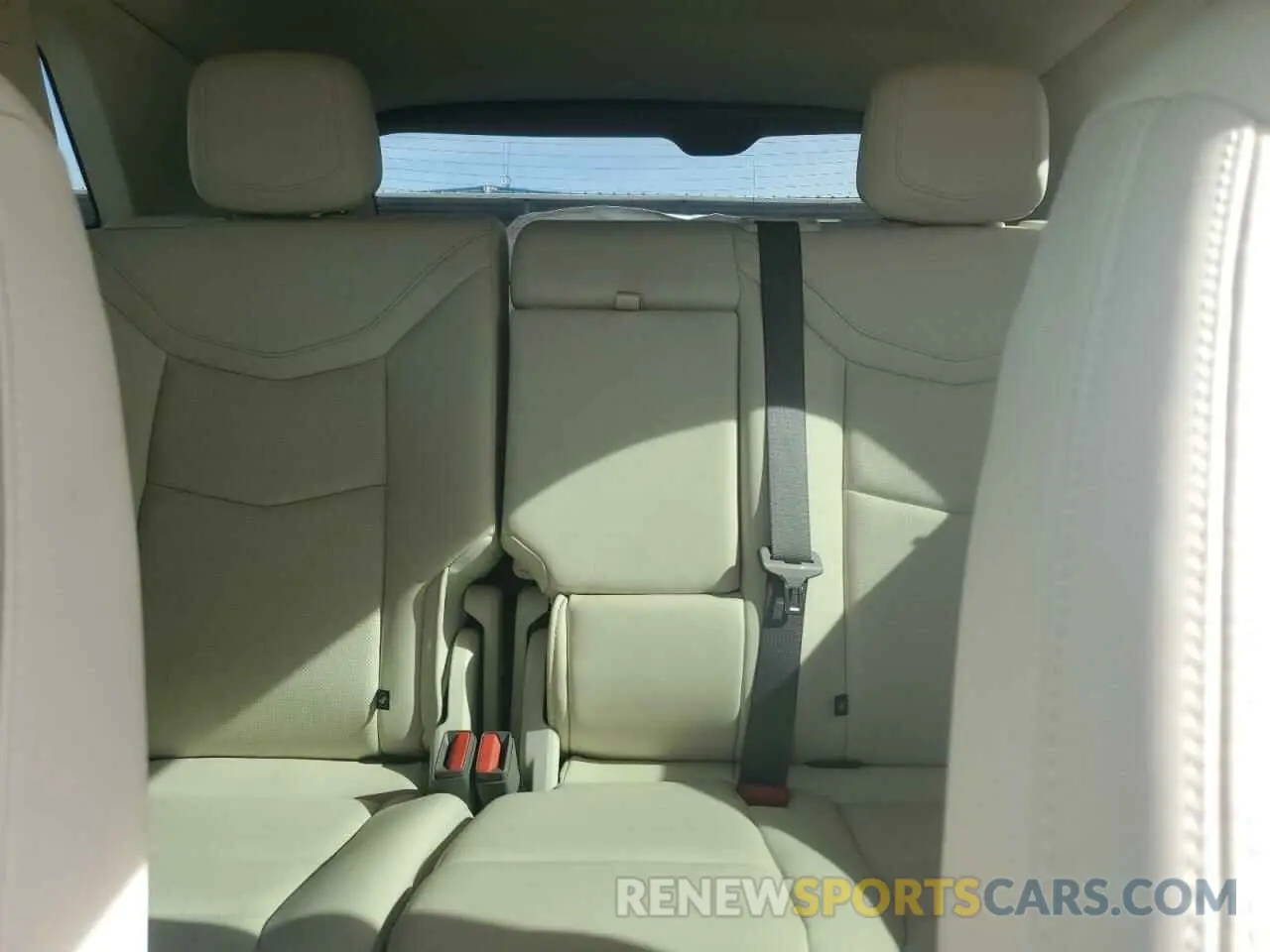 10 Фотография поврежденного автомобиля 1GYKNCRSXMZ178445 CADILLAC XT5 2021