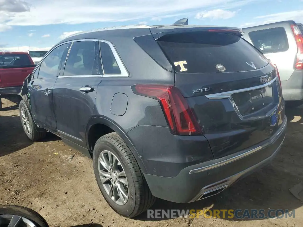 2 Фотография поврежденного автомобиля 1GYKNCRSXMZ178445 CADILLAC XT5 2021