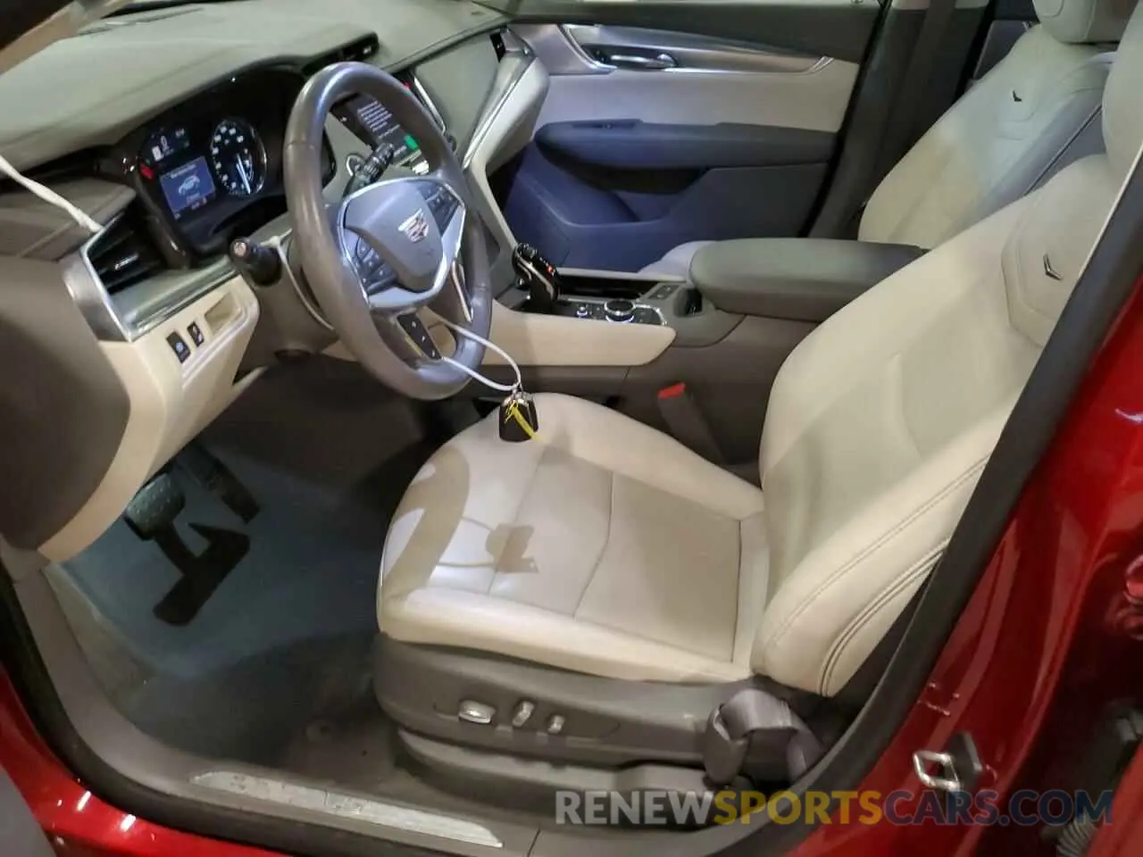 7 Фотография поврежденного автомобиля 1GYKNDR46MZ121487 CADILLAC XT5 2021