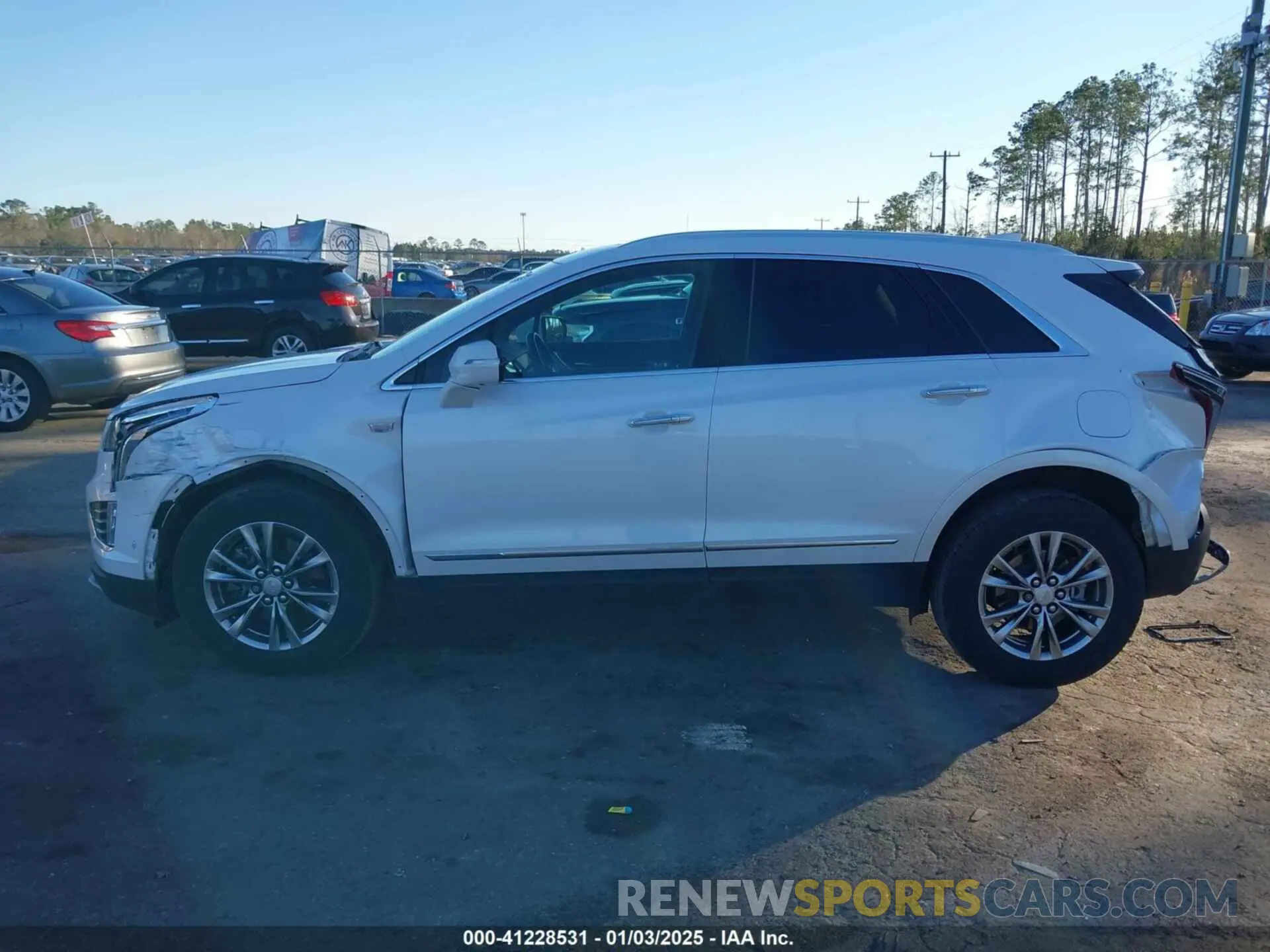 14 Photograph of a damaged car 1GYKNDRS3MZ115273 CADILLAC XT5 2021