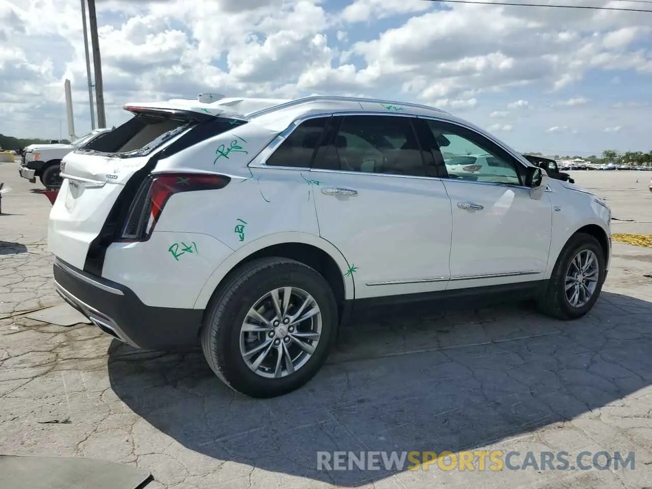 3 Фотография поврежденного автомобиля 1GYKNDRS4MZ168399 CADILLAC XT5 2021